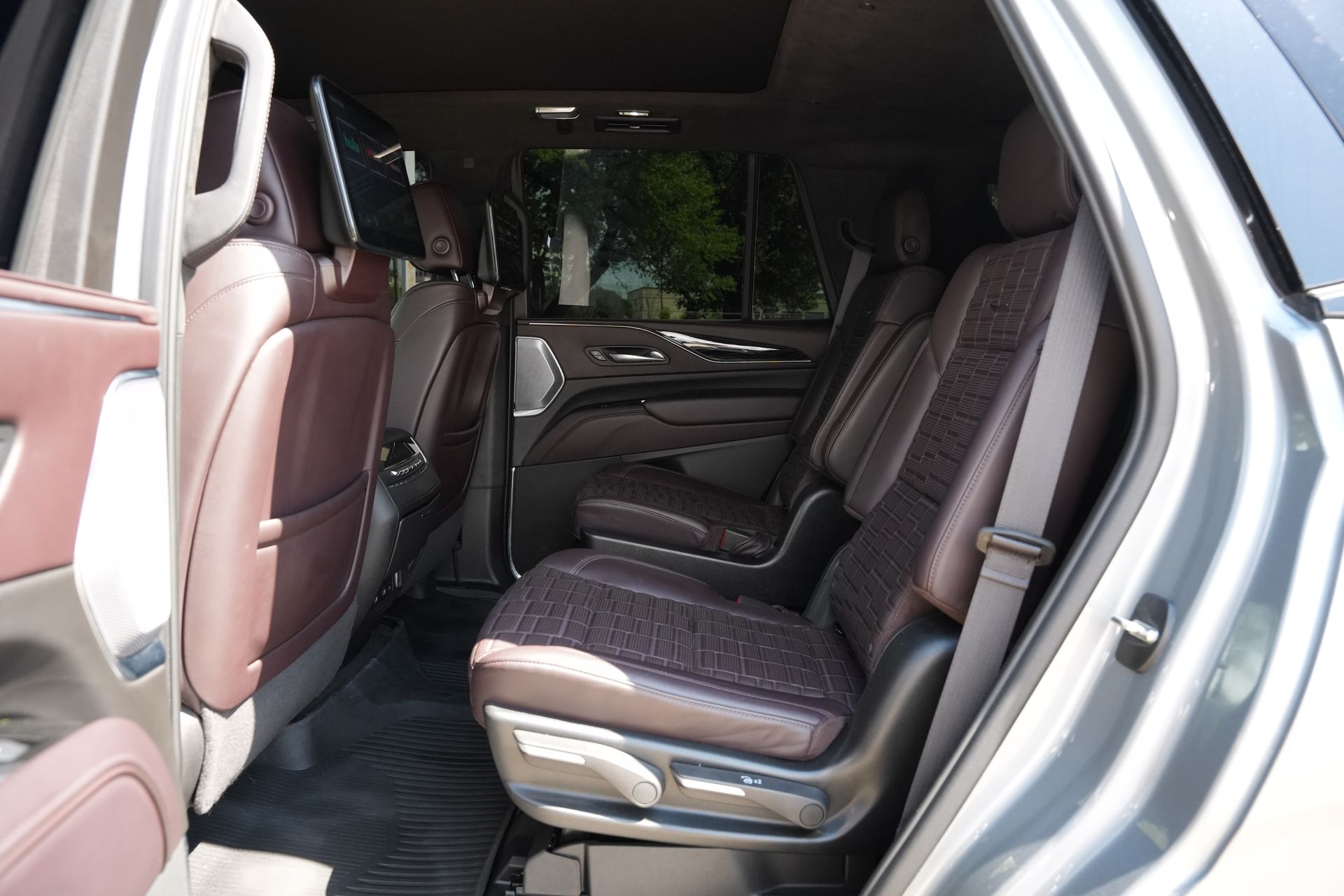 2024 Cadillac Escalade V-Series Silver at Central Houston Nissan