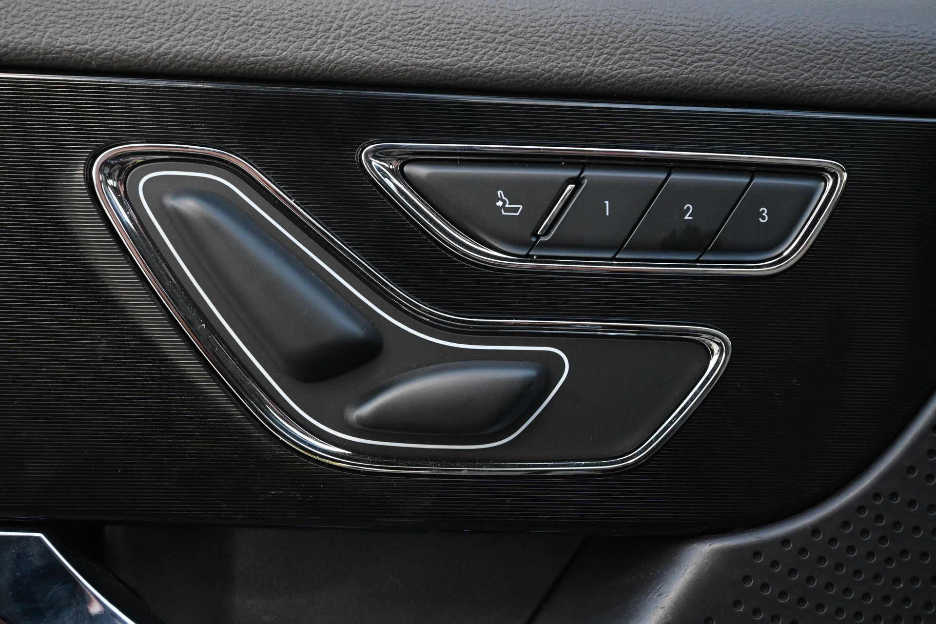 2024 Lincoln Corsair Premiere Red at Bayshore Chrysler Jeep Dodge Ram