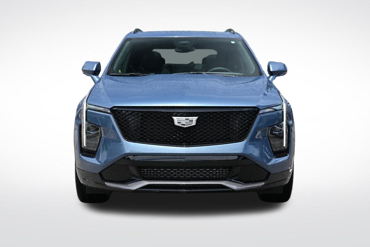 2024 Cadillac XT4 Sport 8