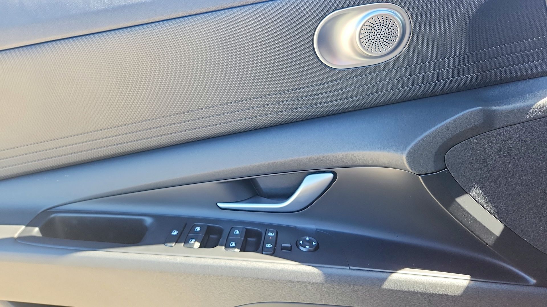 2026 Hyundai Elantra Hybrid