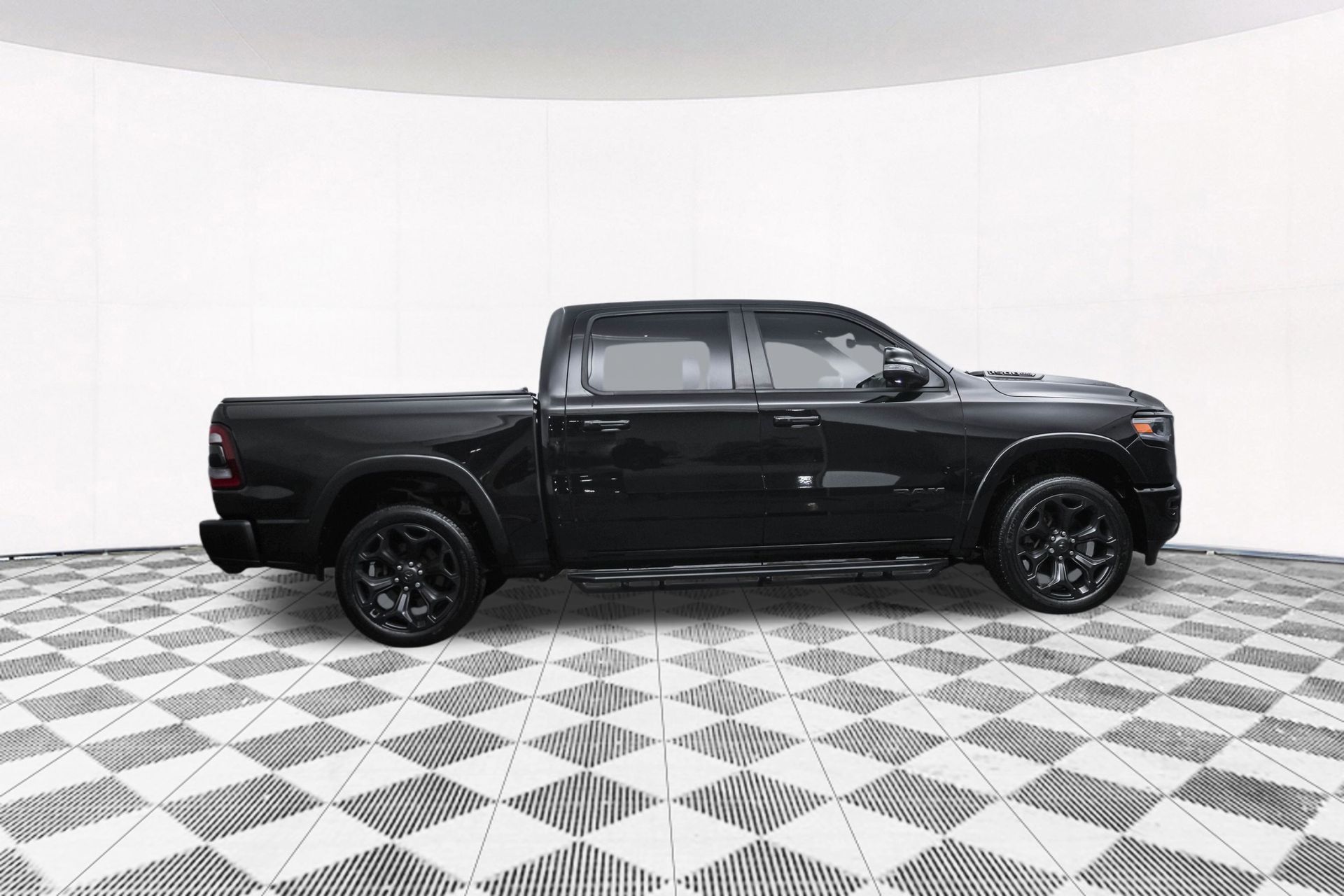 2021 RAM 1500 - Image 20