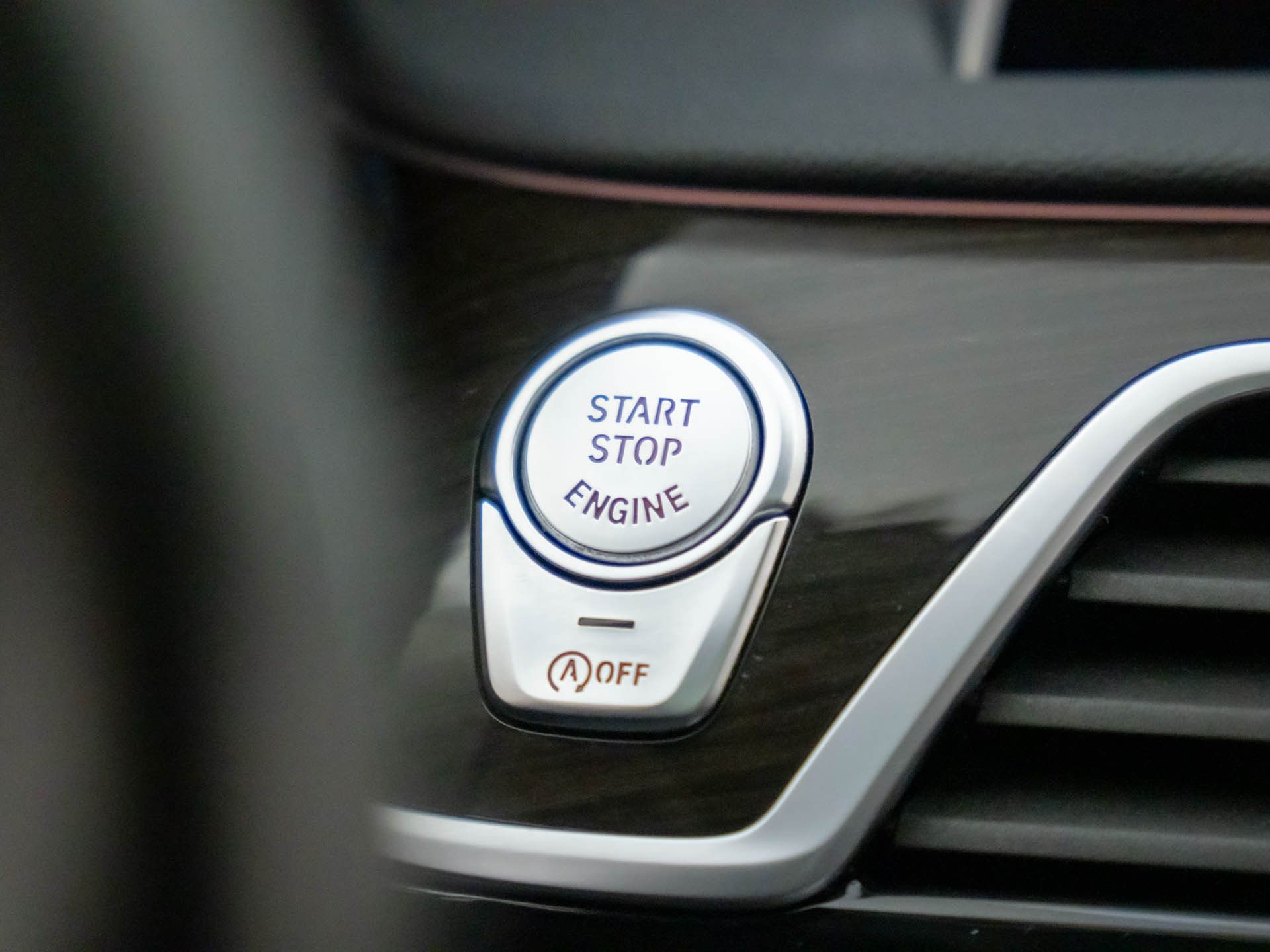2022 BMW 7-Series 740i xDrive photo