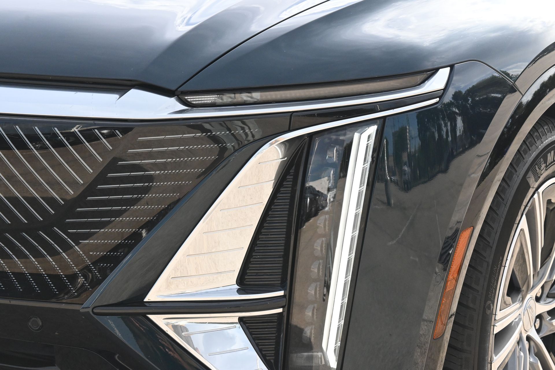 2024 Cadillac LYRIQ Luxury Green at Bayway Cadillac of The Woodlands