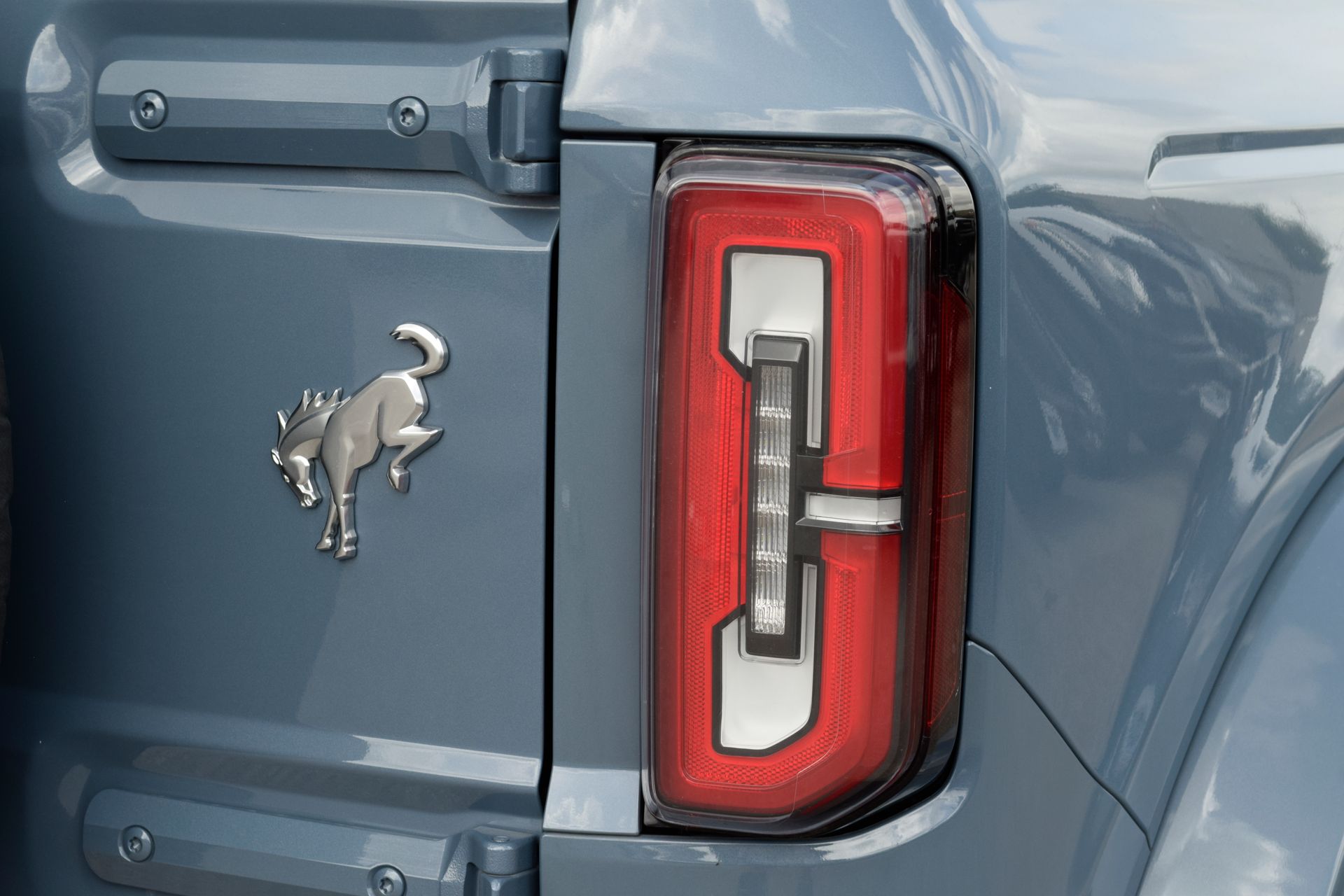 2025 Ford Bronco Outer Banks Gray at DeMontrond Auto Country
