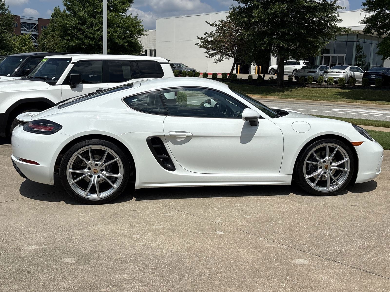 2024 Porsche 718 Cayman RWD