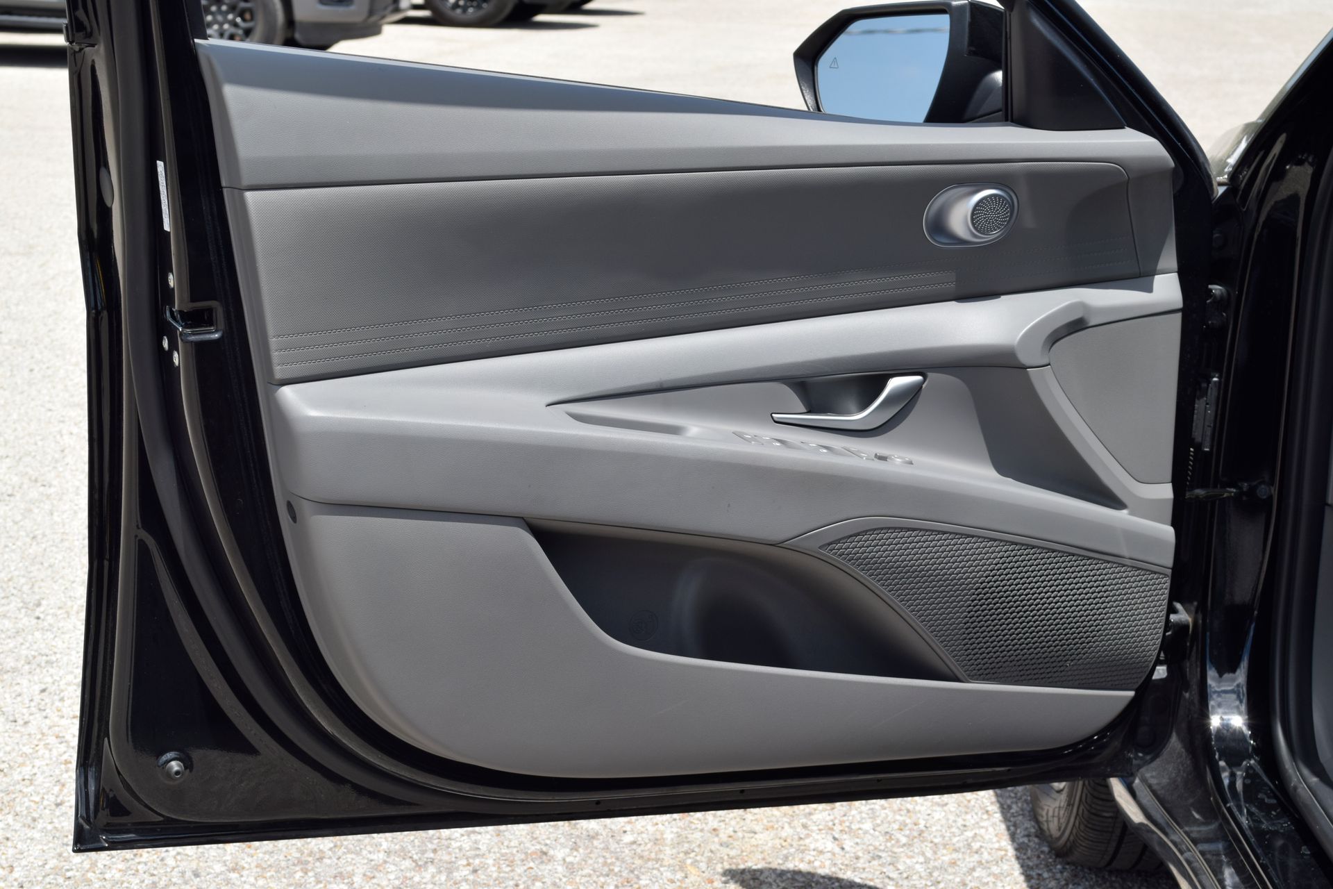 2024 Hyundai Elantra SEL Black at Community Honda