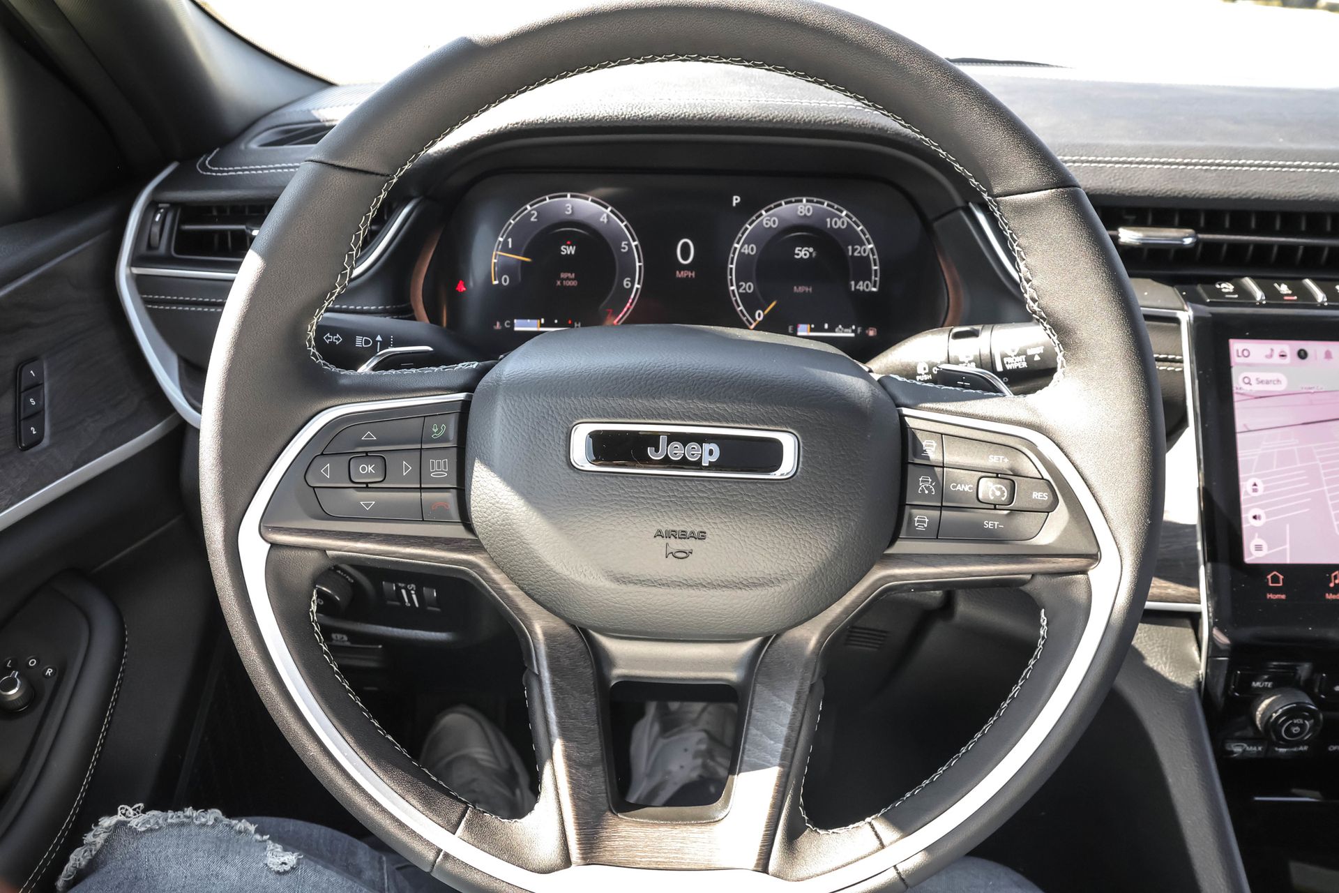 2025 JEEP GRAND CHEROKEE - Image 26