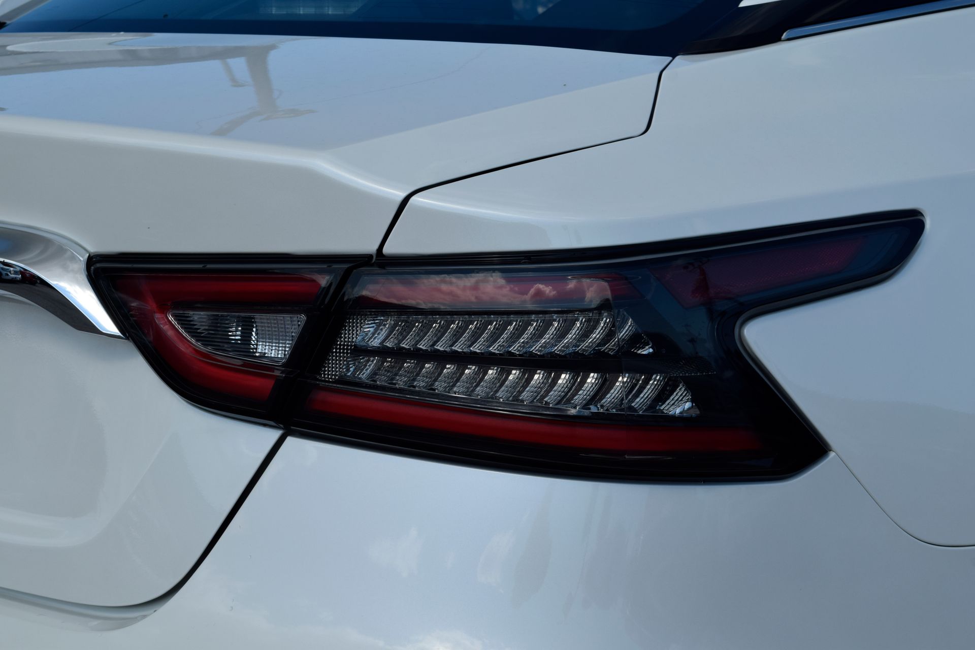 2023 Nissan Maxima SV White at AutoSavvy Houston Southwest