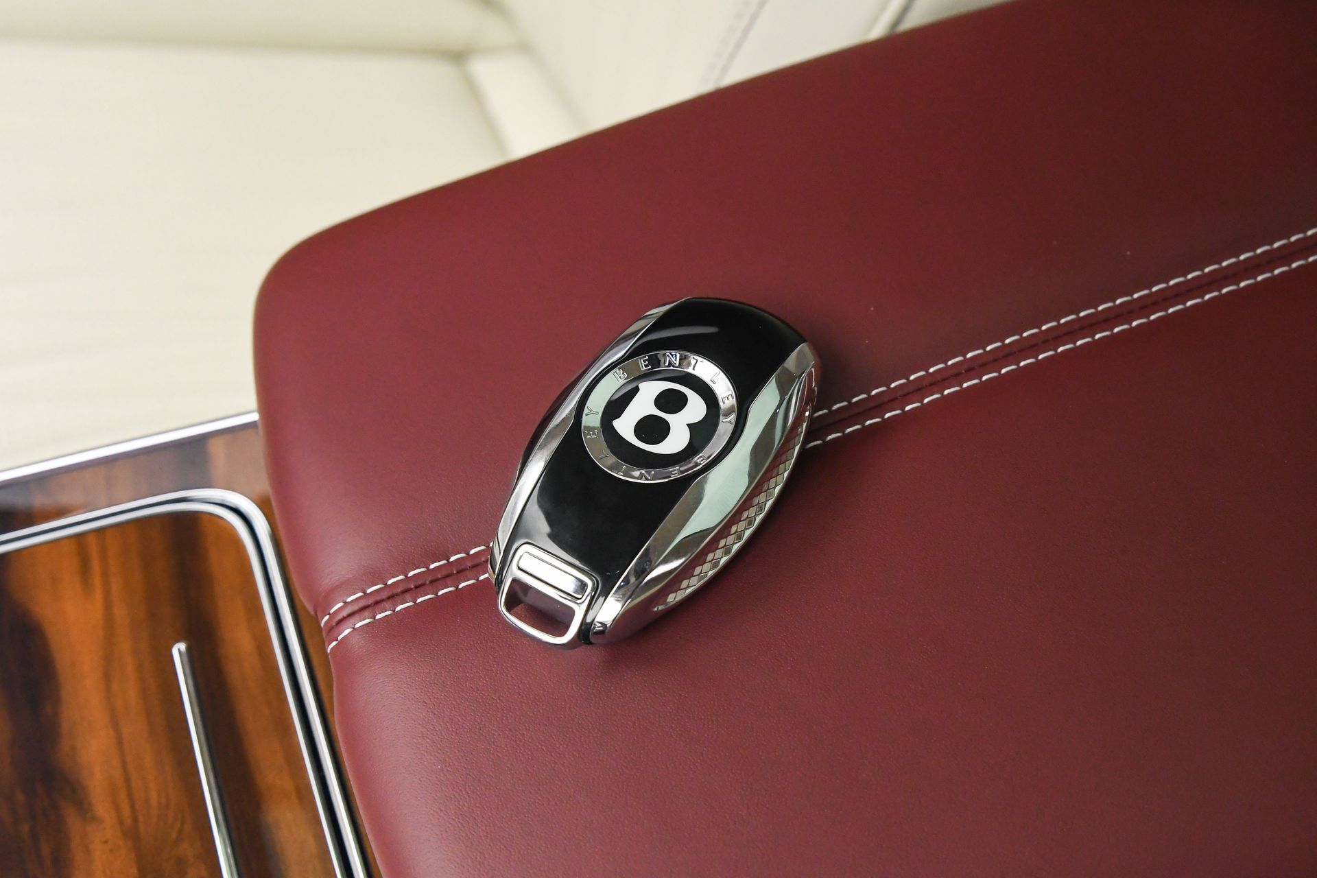 2026 Bentley Flying Spur - Photo 21