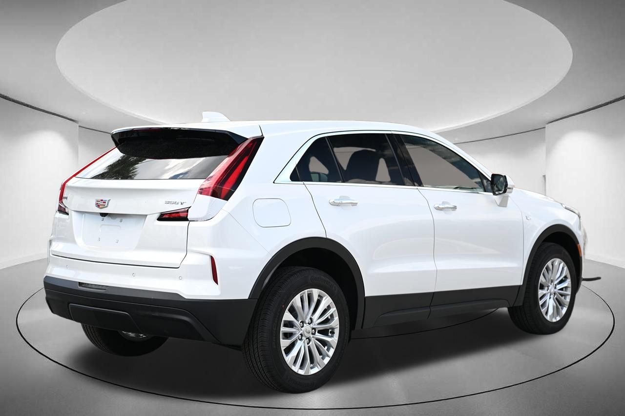 2024 Cadillac XT4 Luxury 5