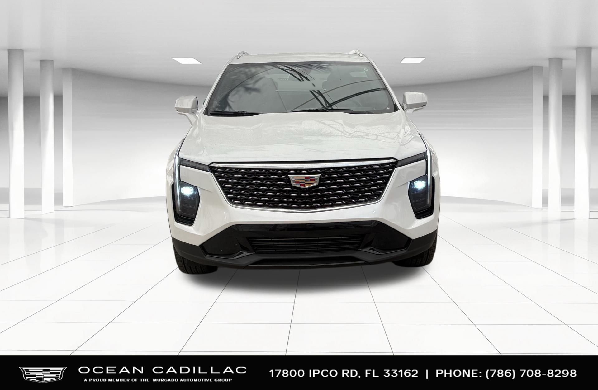 2025 Cadillac XT4 Premium Luxury 8