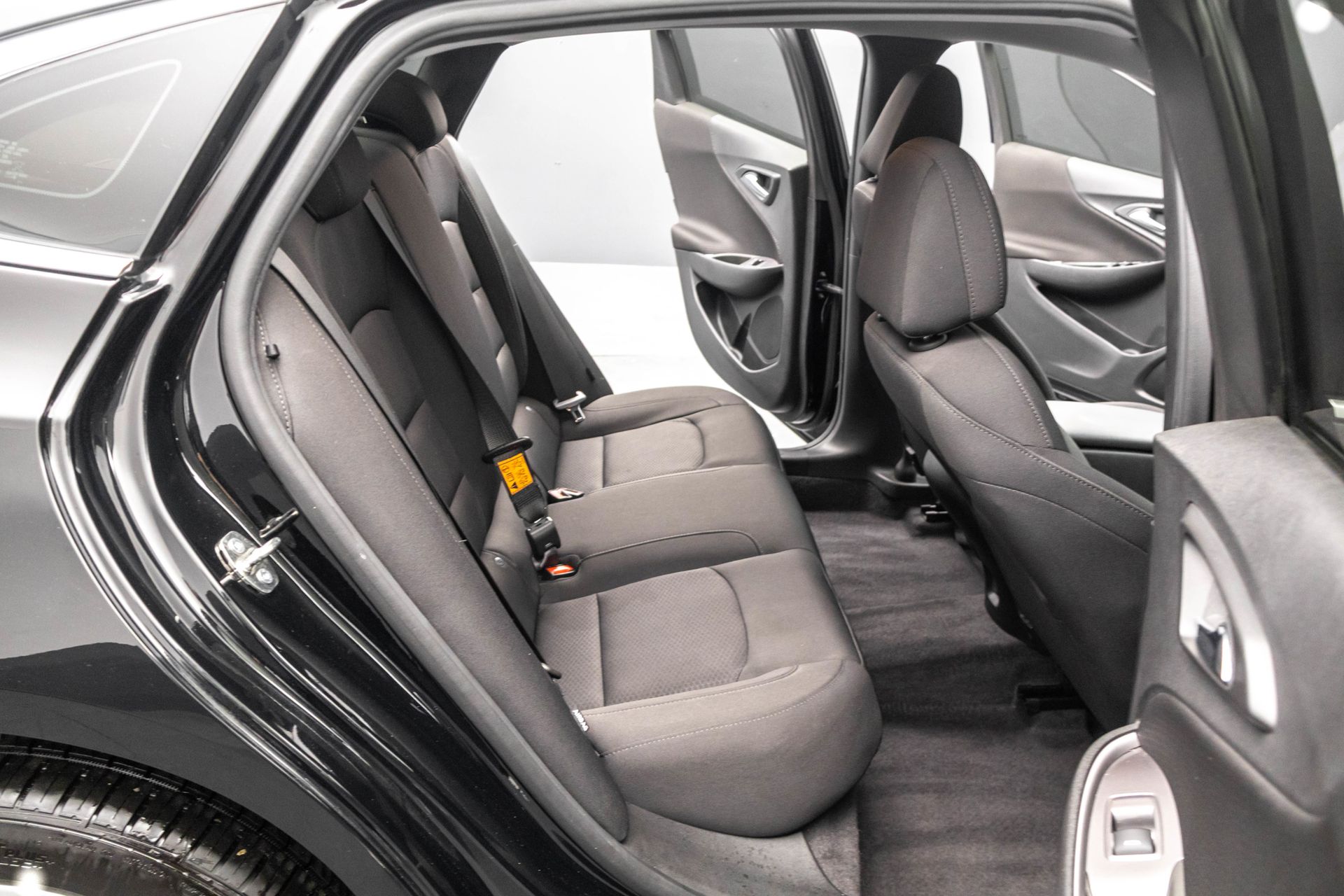 2019 CHEVROLET MALIBU - Image 32