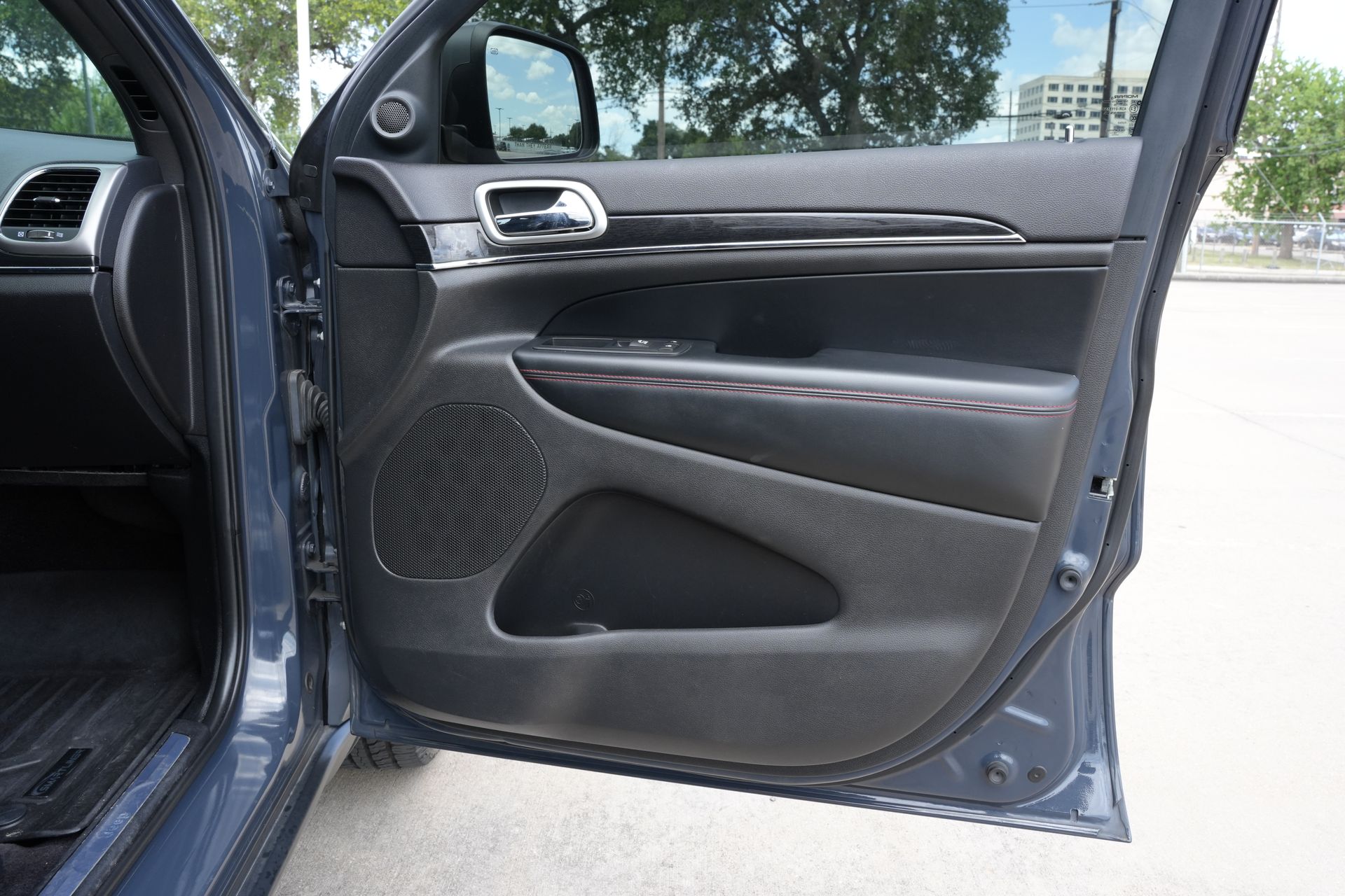 2017 Jeep Grand Cherokee Trailhawk Black at Bayway Cadillac of The Woodlands