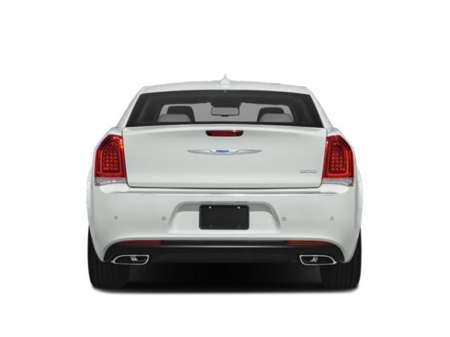 2019 Chrysler 300 Touring - 4