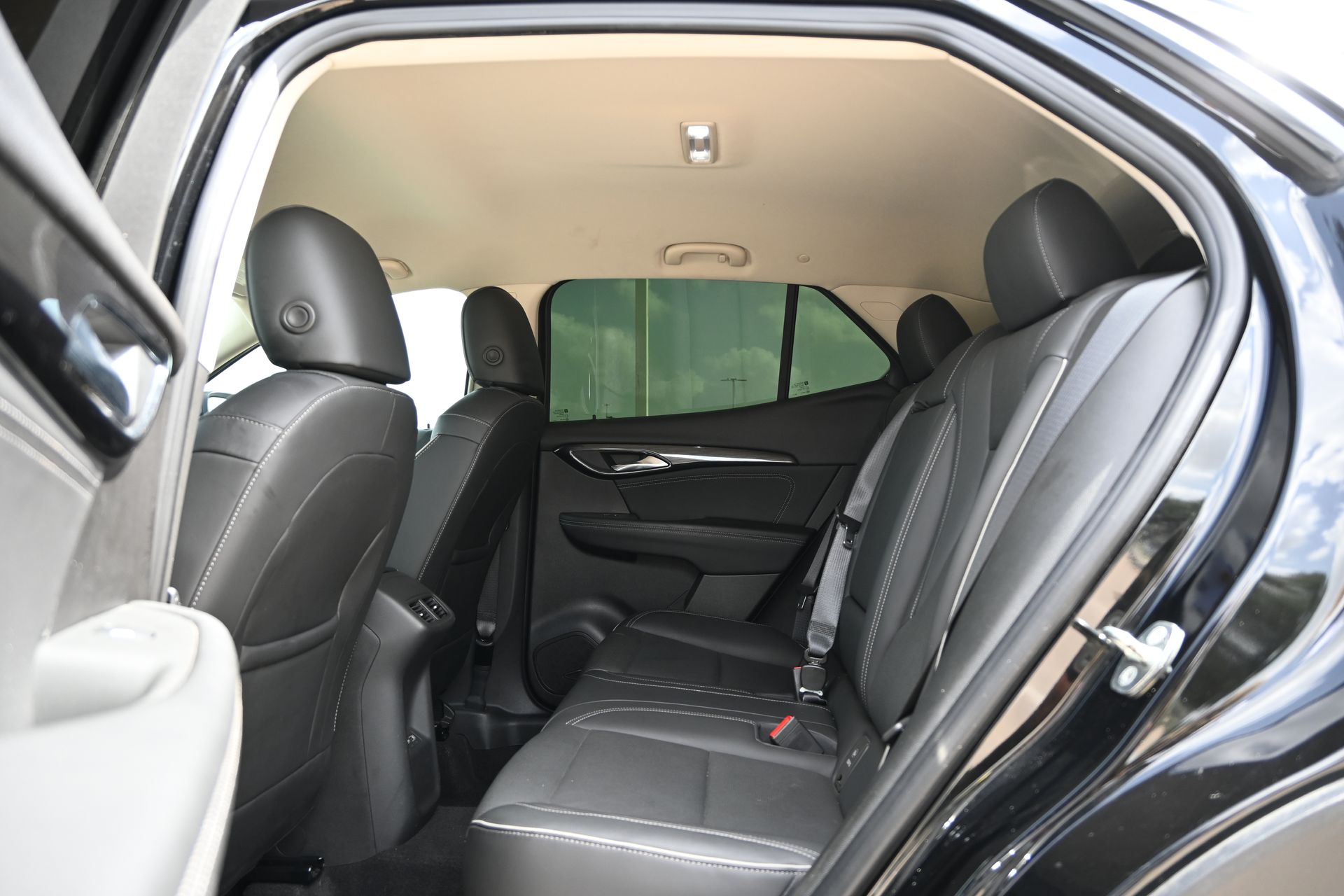 2023 Buick Envision Essence Black at Baytown Hyundai