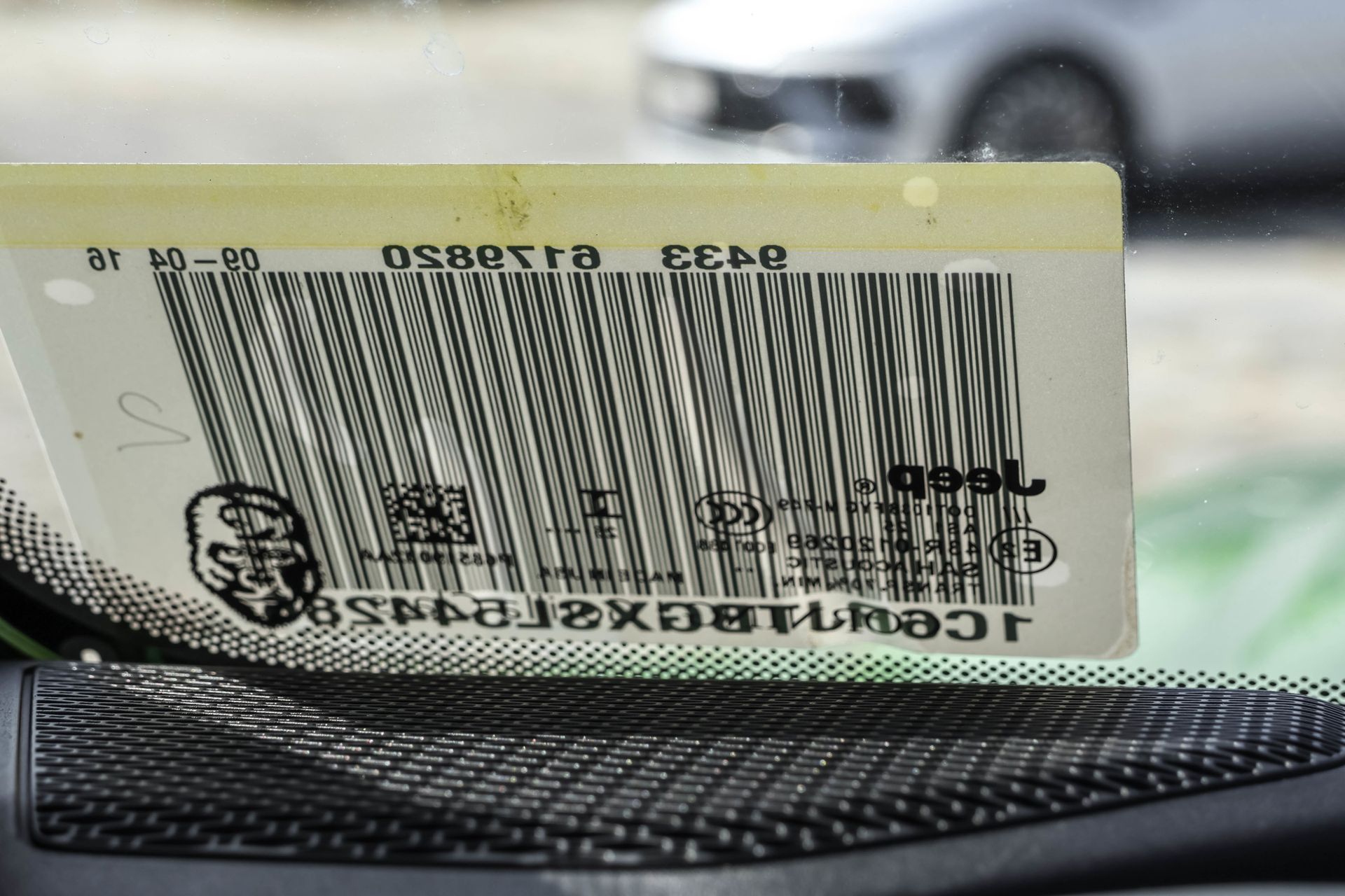 2025 JEEP GLADIATOR - Image 29