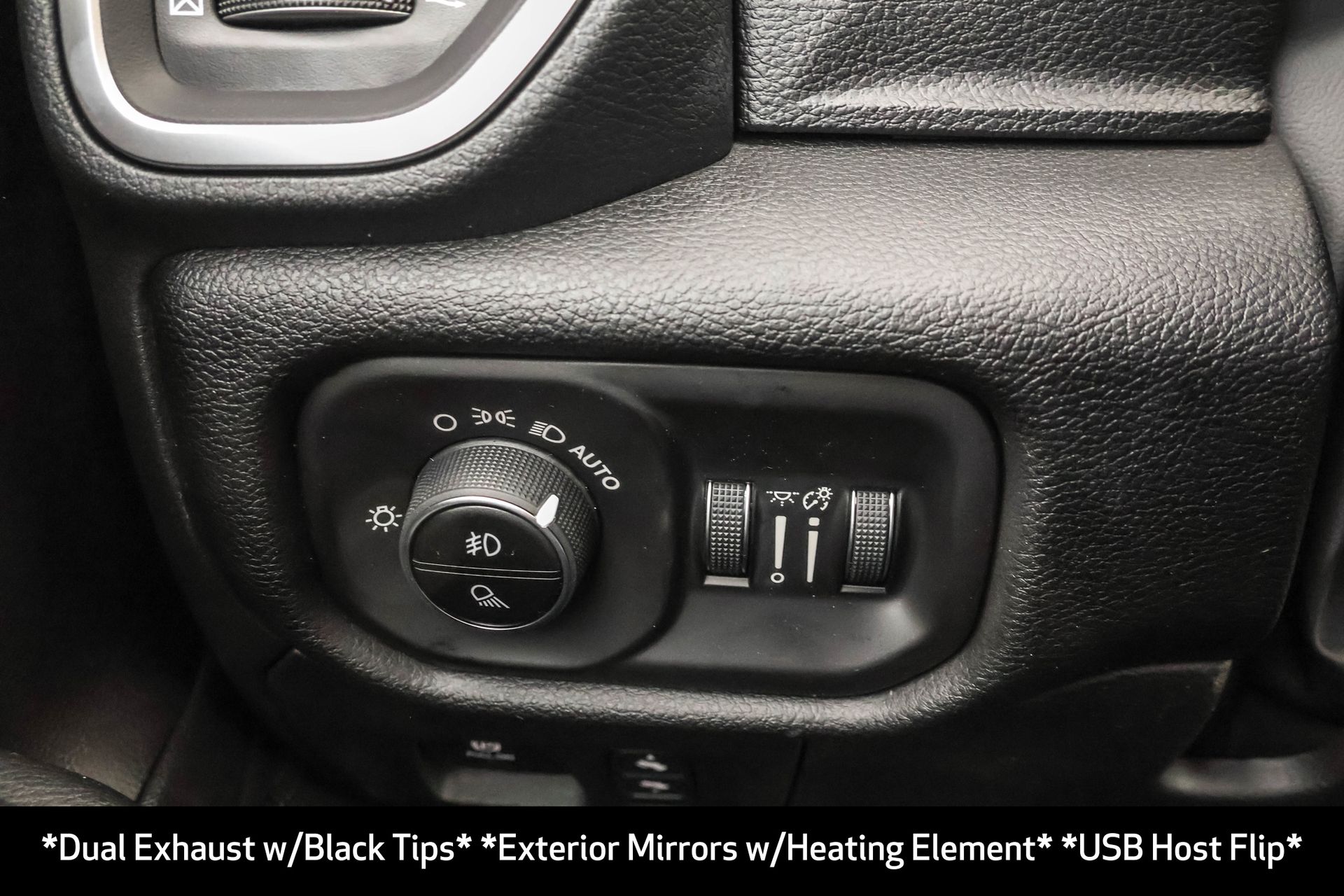 2026 RAM 1500 - Image 32