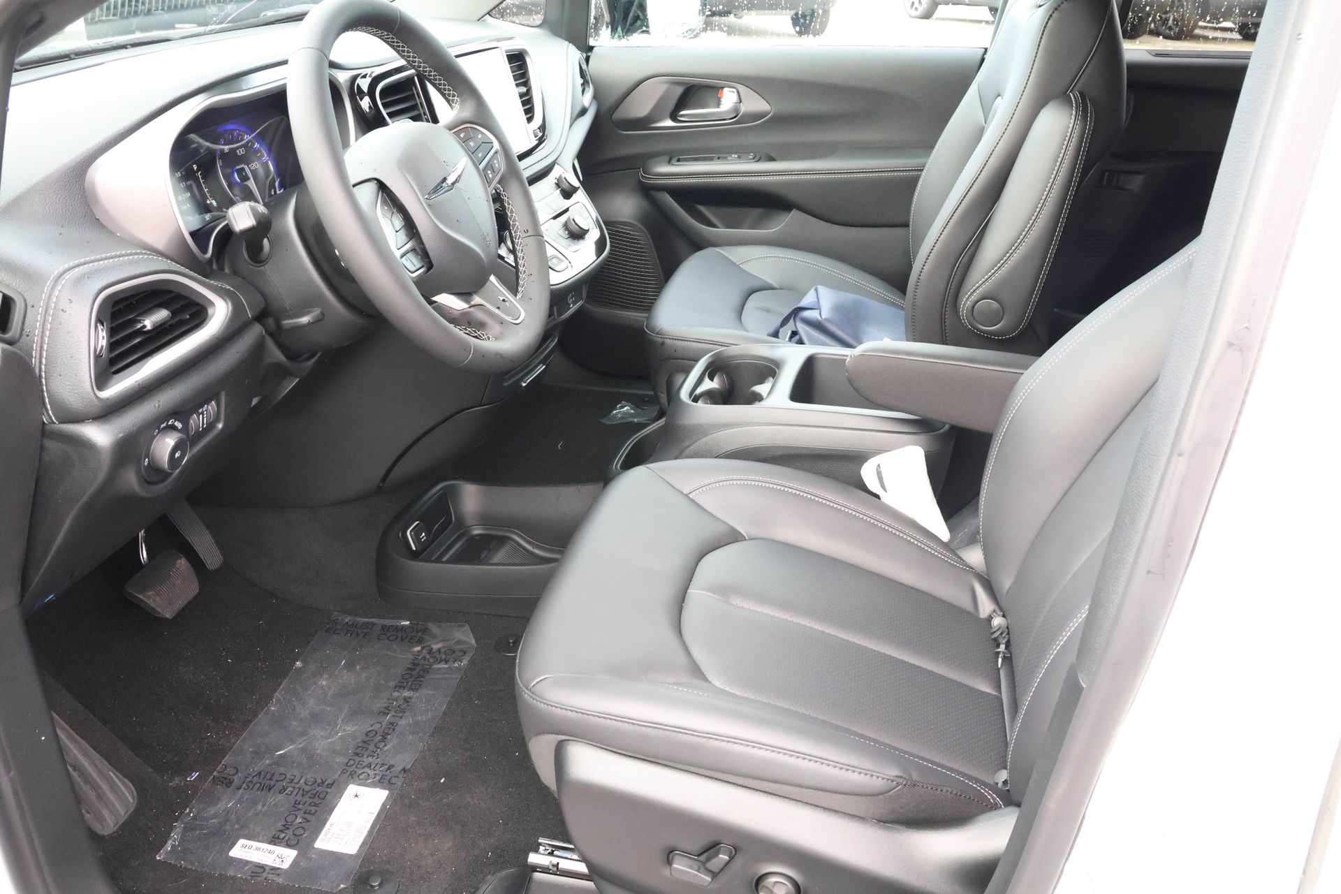 2026 CHRYSLER PACIFICA - Image 5