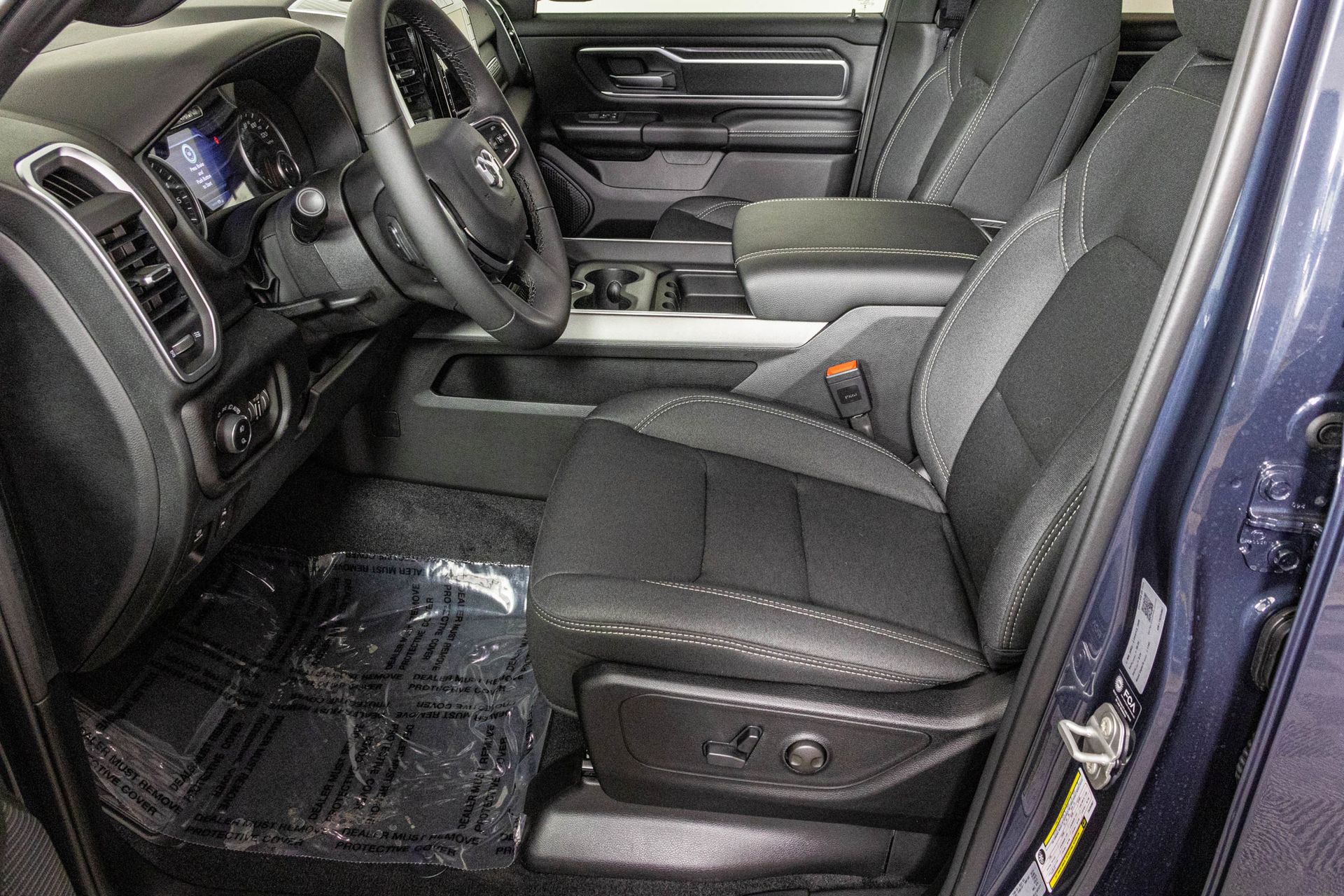 2026 RAM 1500 - Image 15