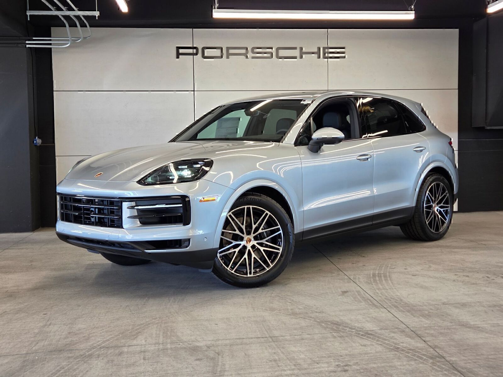 Dolomite Silver Metallic 2026 Porsche Cayenne AWD SUV / Crossover All-Wheel Drive 8-Speed Automatic