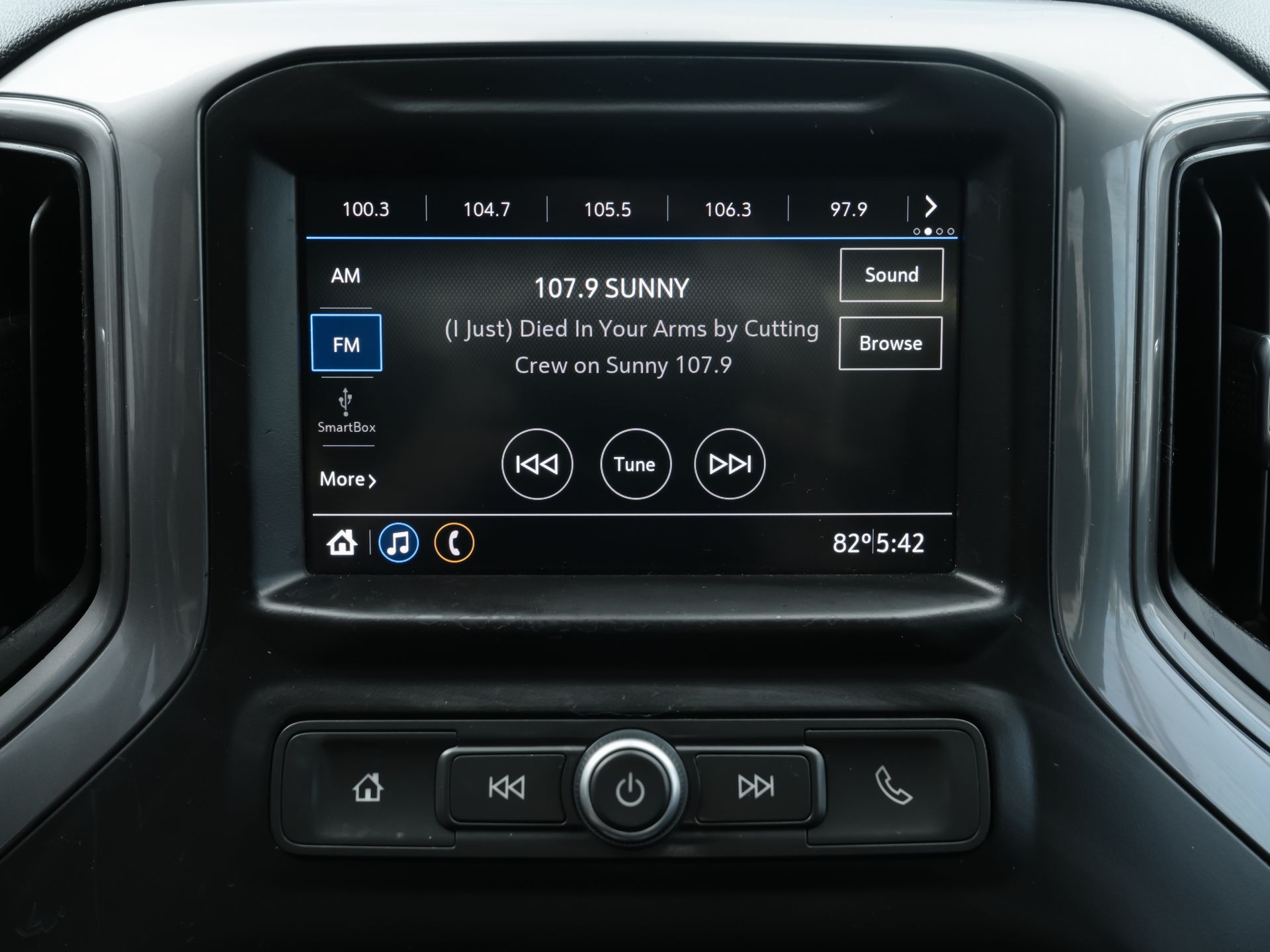 used 2020 Chevrolet Silverado 1500 car, priced at $22,300