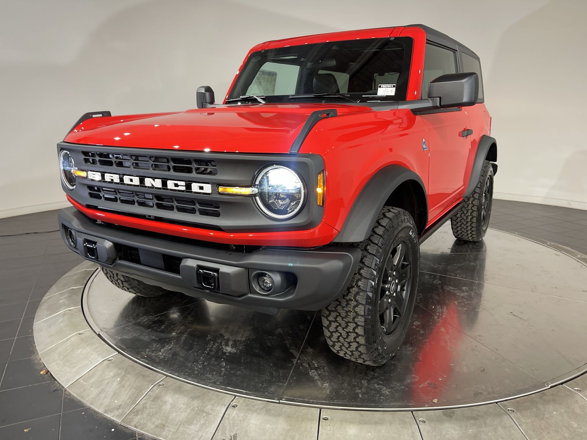 2024 Ford Bronco Black Diamond 14