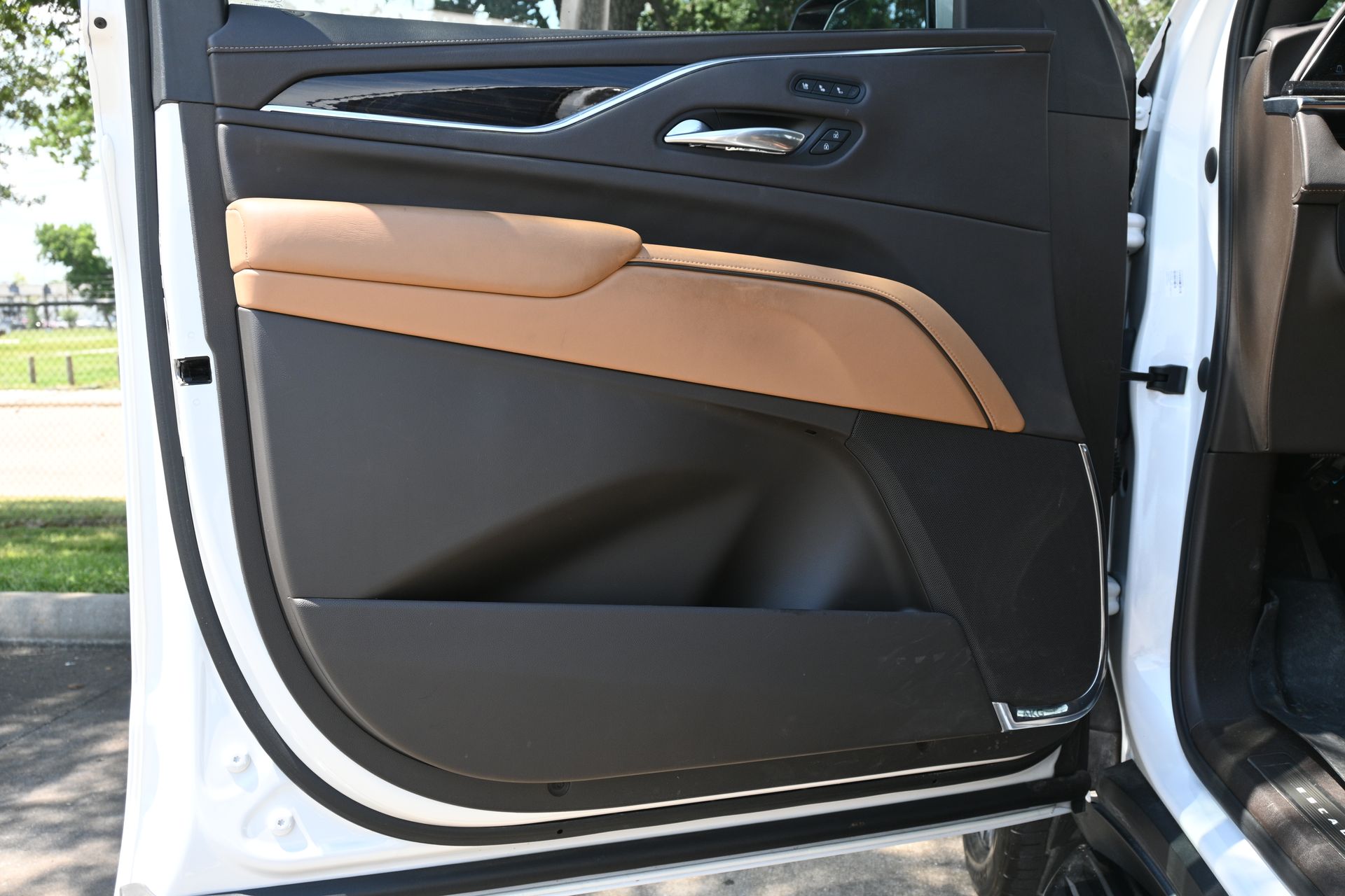 2021 Cadillac Escalade ESV Sport White at Shottenkirk Kia Fort Bend