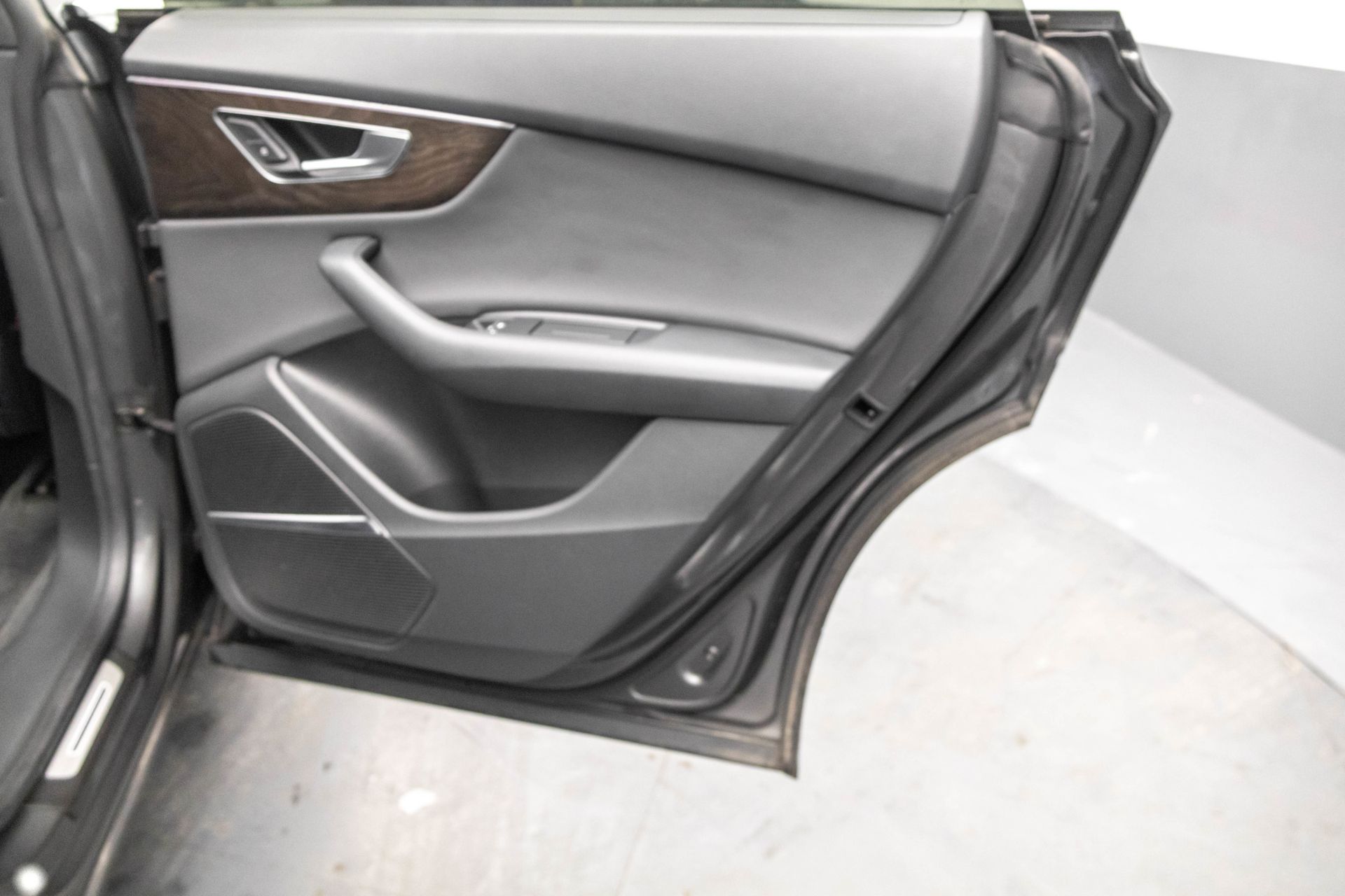 2019 AUDI Q8 - Image 40