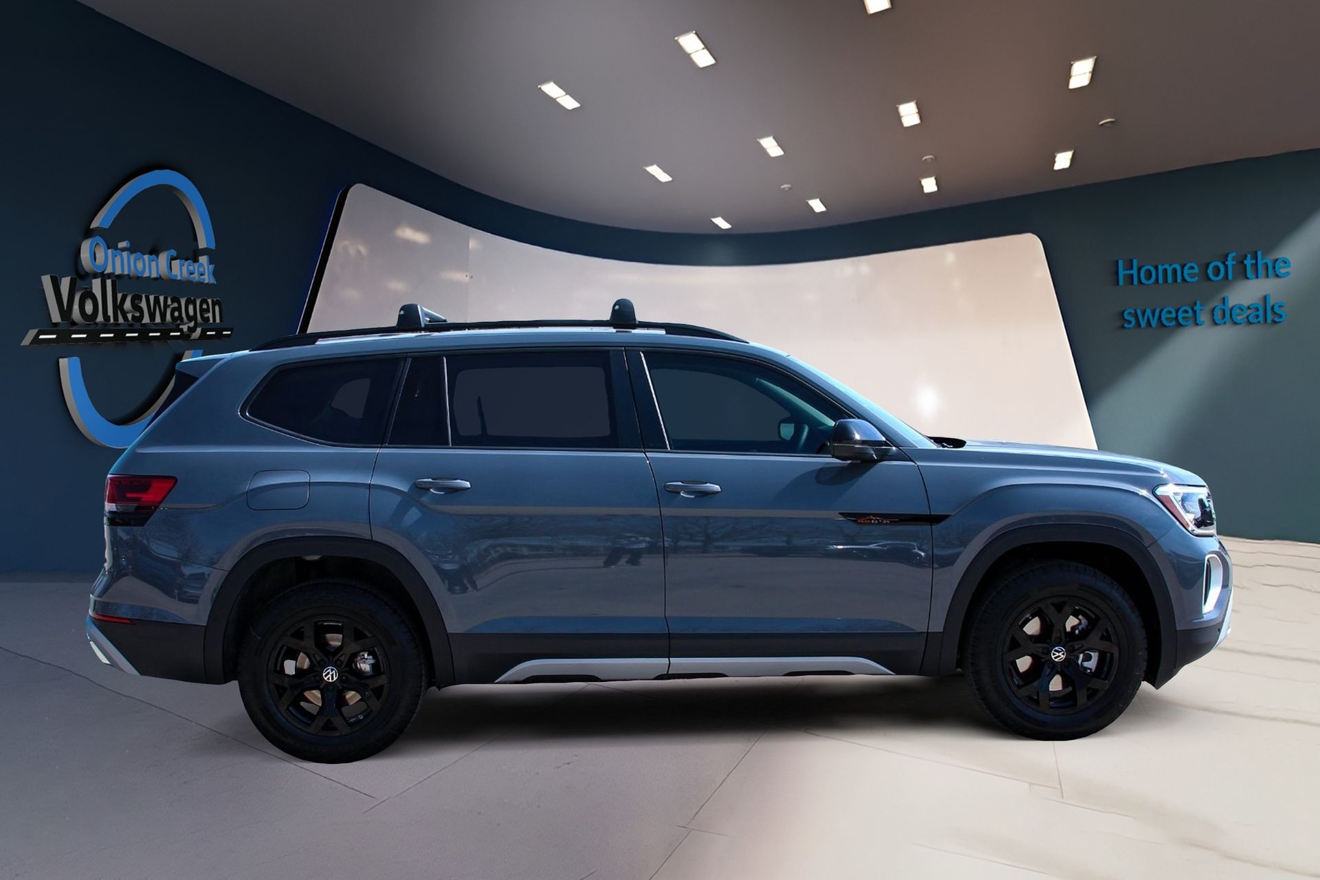 View vehicle photo 4