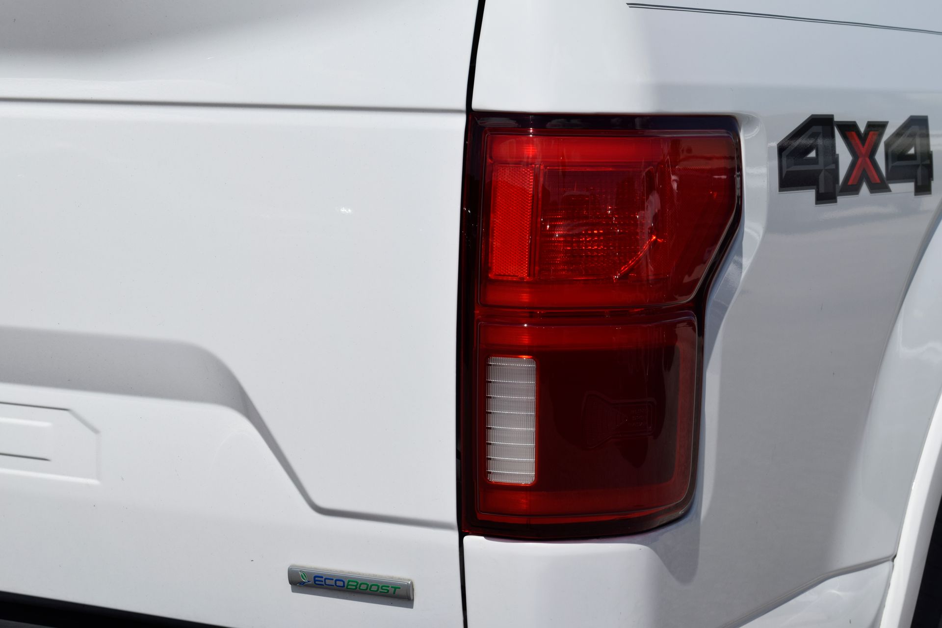 2020 Ford F-150 Lariat White at Community Kia