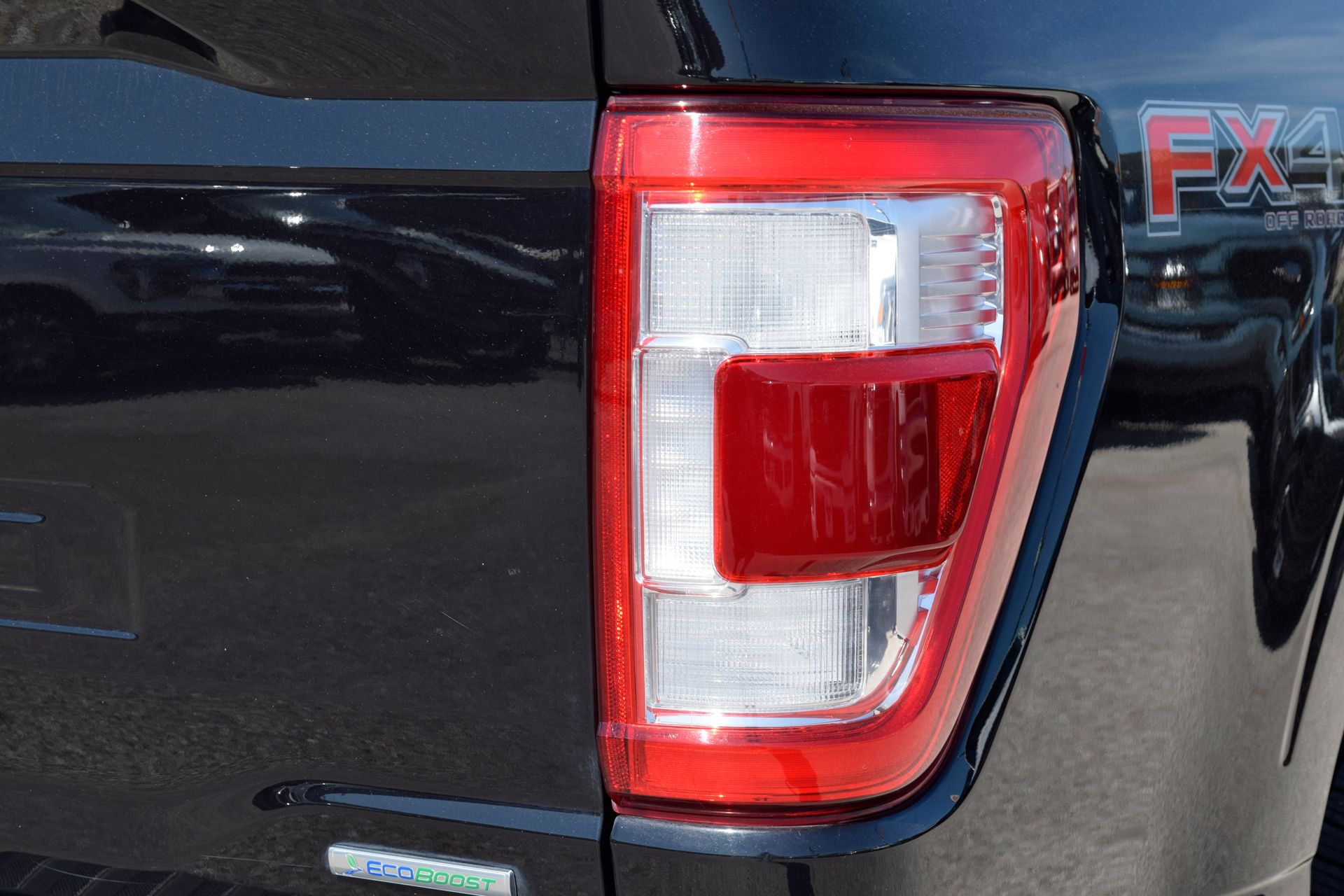 2023 Ford F-150 Lariat Black at EAG Ford Navasota