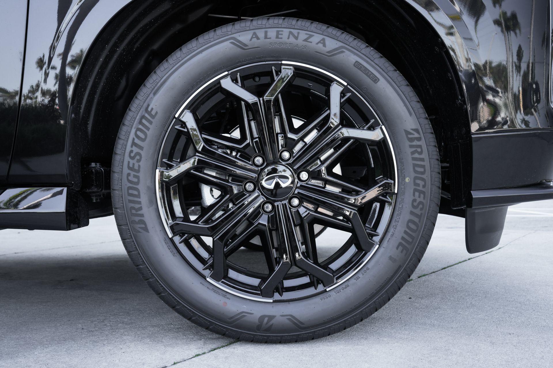 new 2026 INFINITI QX80 car, priced at $89,330