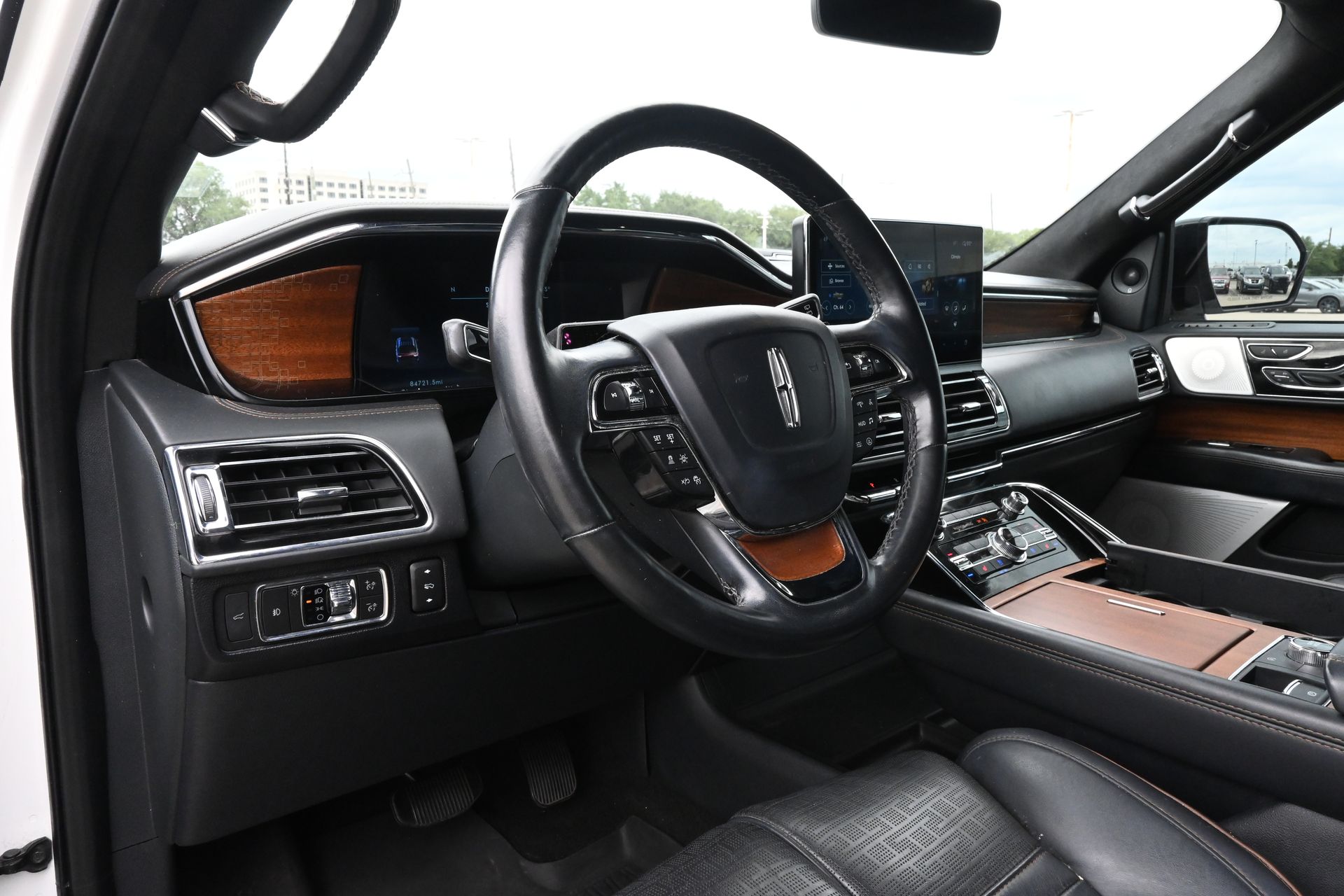 2022 Lincoln Navigator L Black Label White at Classic Chevrolet Galveston