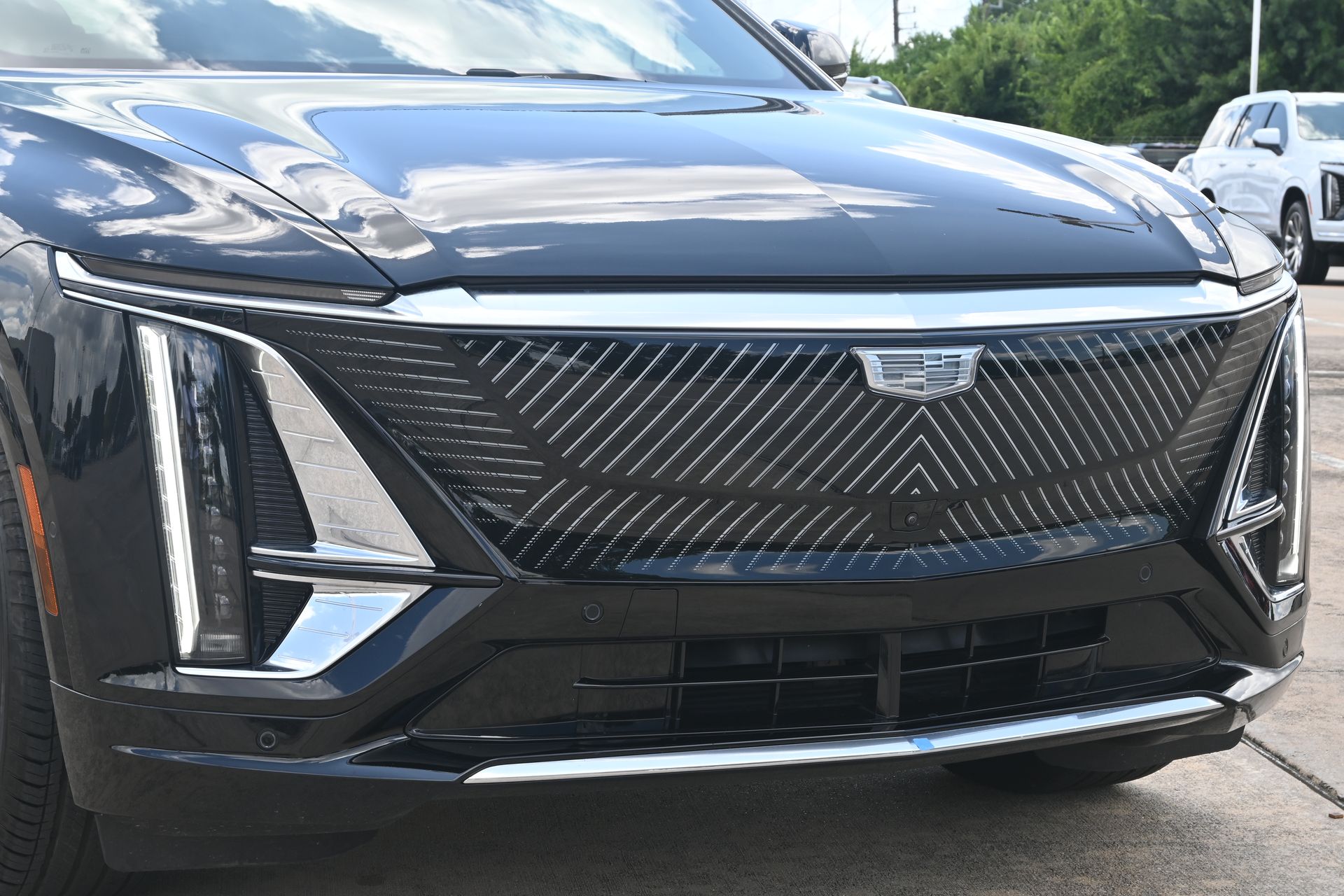2025 Cadillac LYRIQ Luxury Black at Ultimate Motorsports