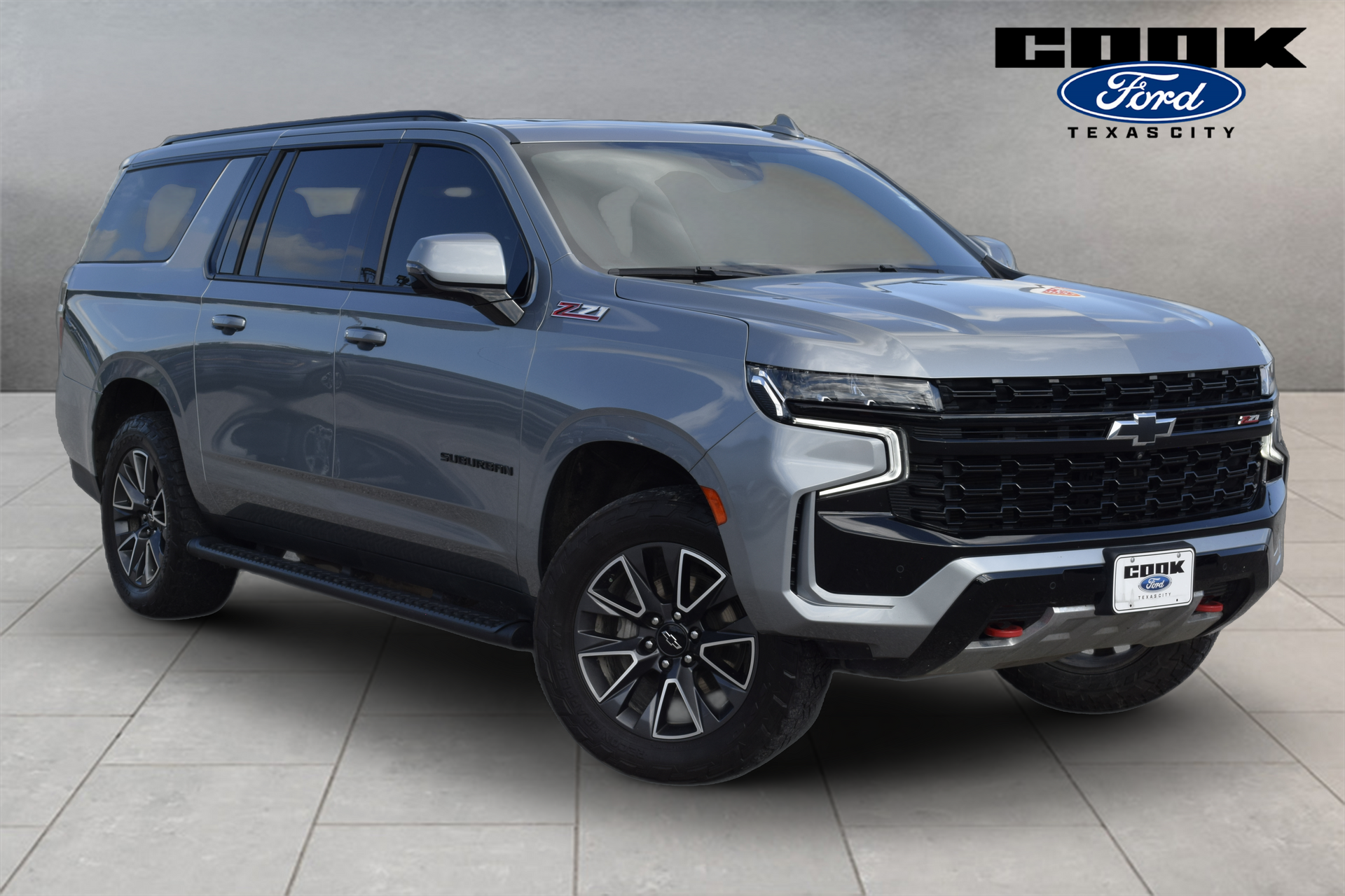 2023 Chevrolet Suburban Z71 - 1