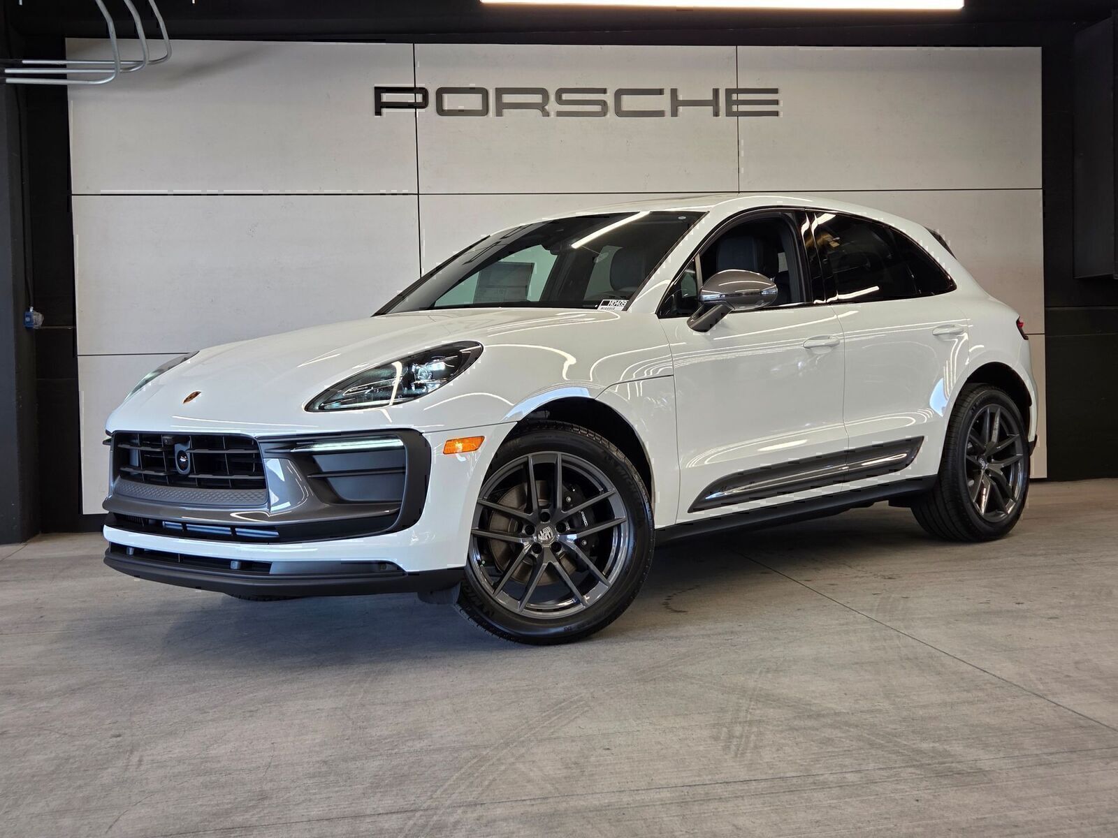 2026 Porsche Macan T AWD