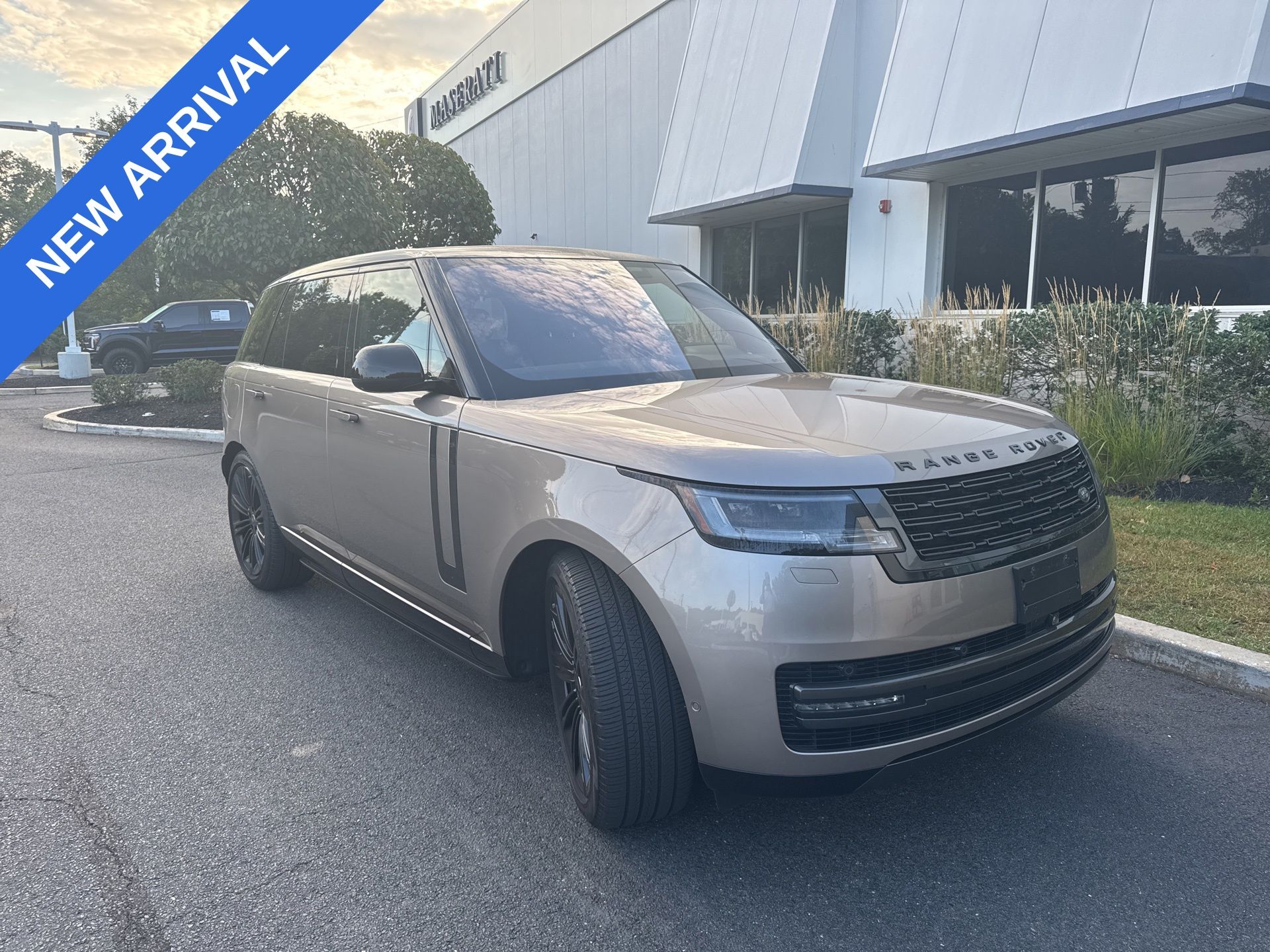 2023 Land Rover Range Rover SE
