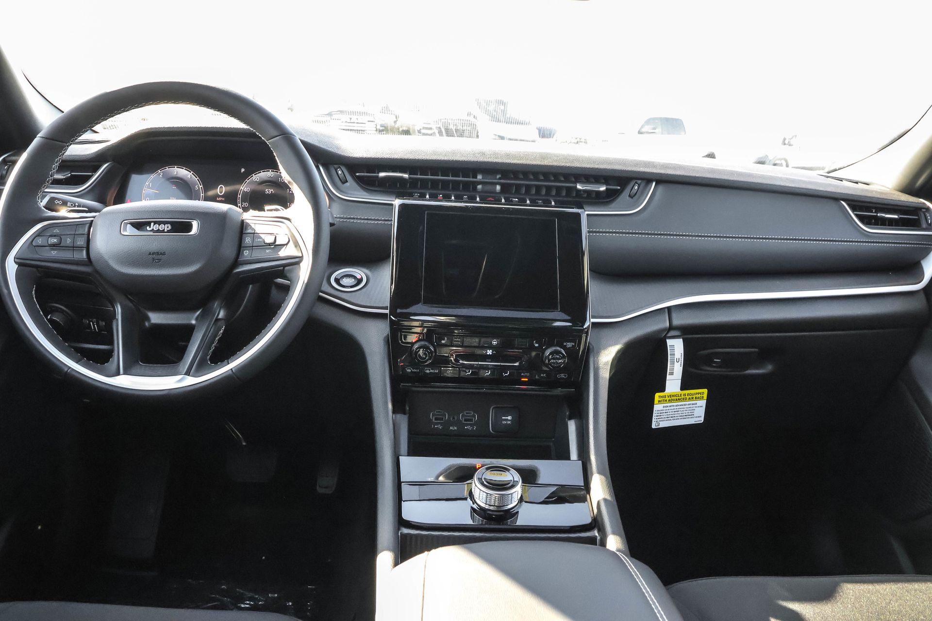 2025 JEEP GRAND CHEROKEE - Image 15