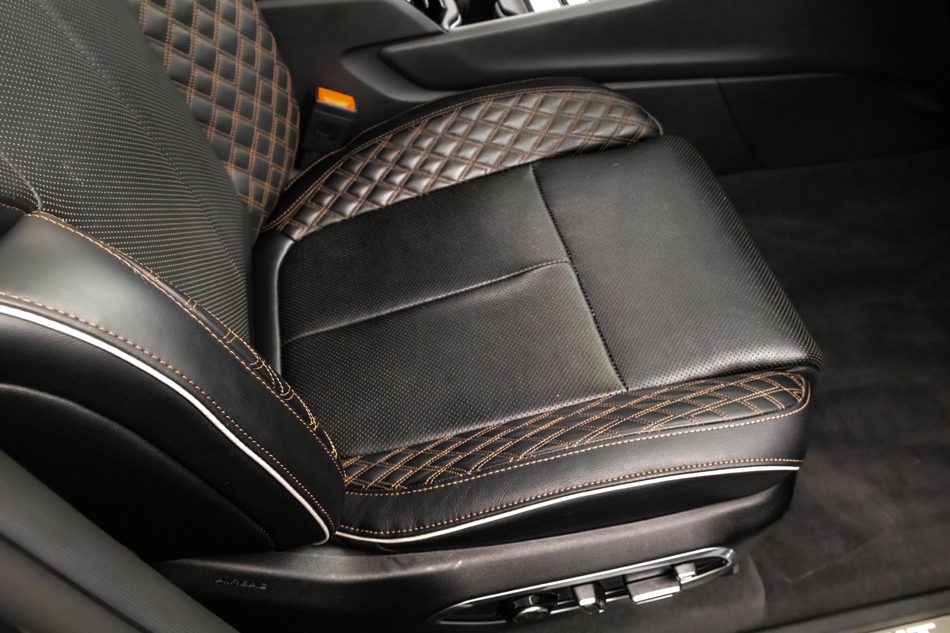 2022 JEEP GRAND CHEROKEE L - Image 41