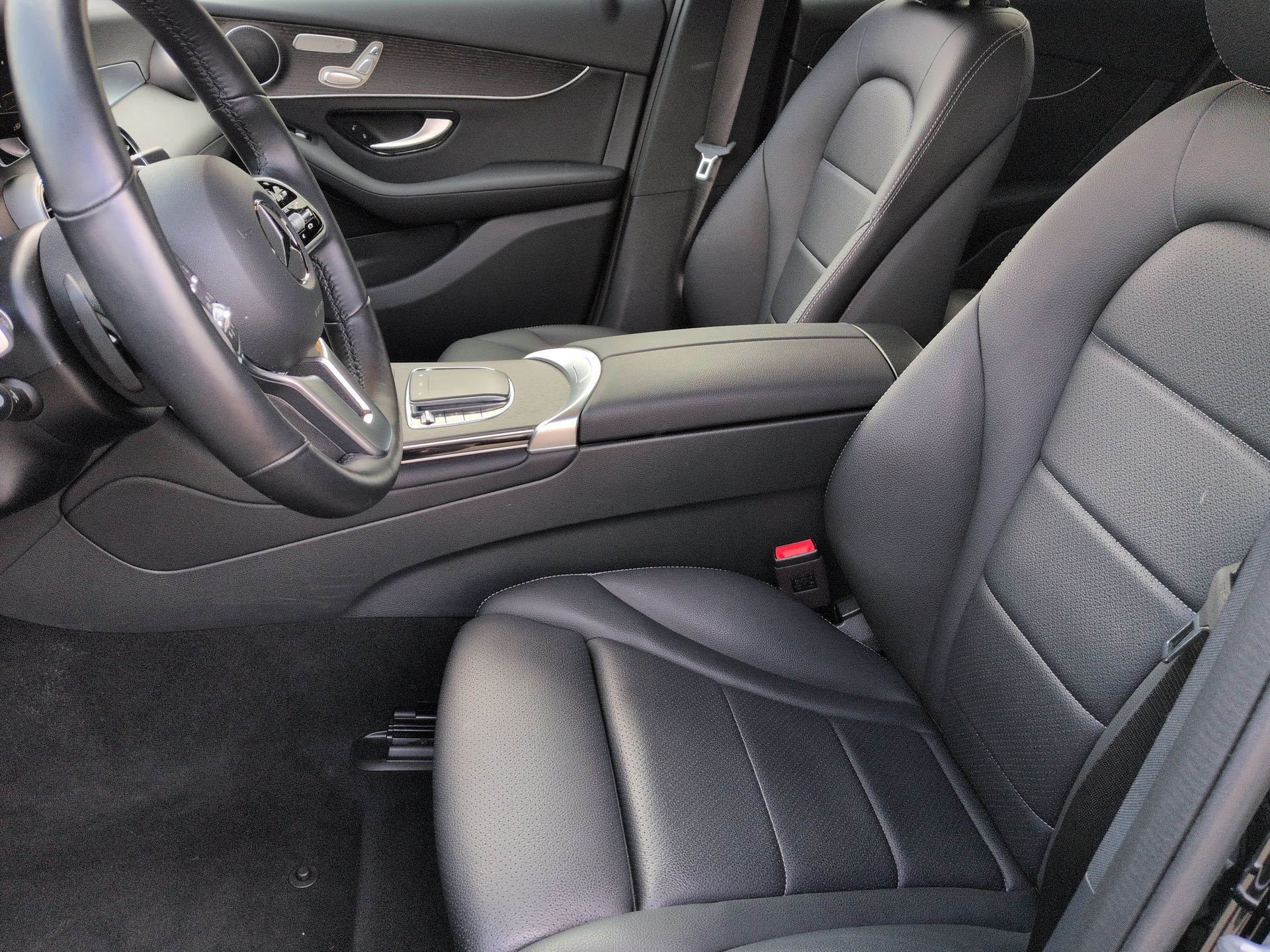 used 2022 Mercedes-Benz GLC car, priced at $33,999