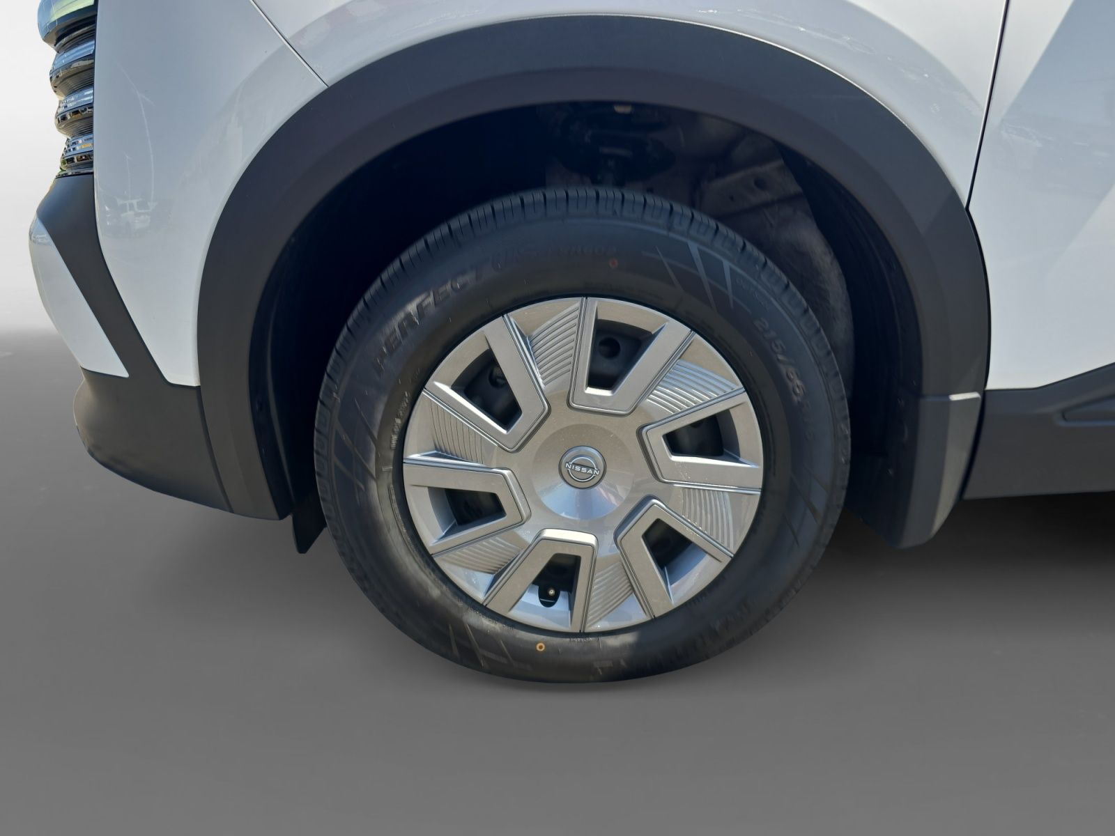 Used 2025 Nissan Kicks SUV