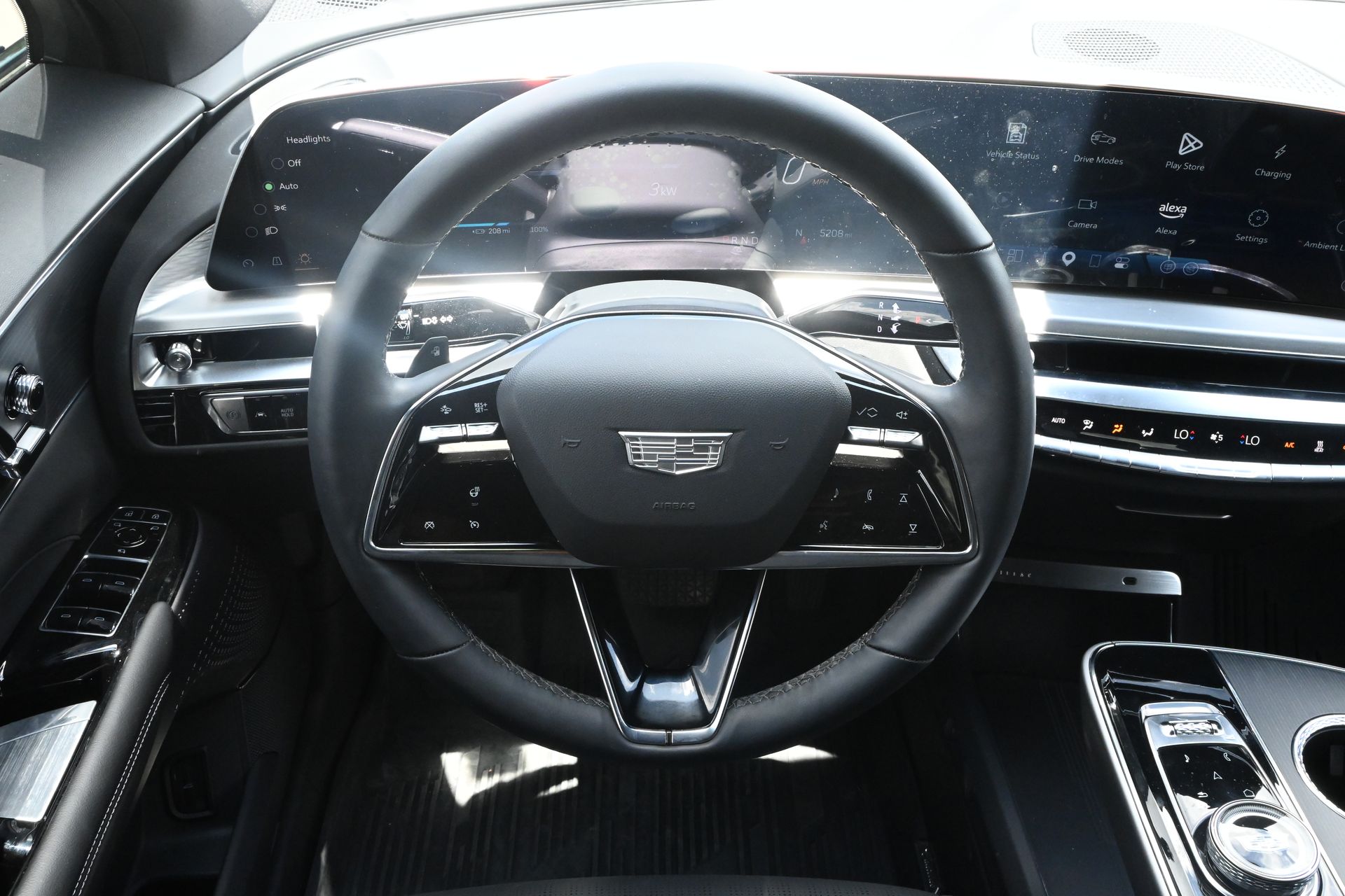 2025 Cadillac LYRIQ Luxury Black at Ultimate Motorsports