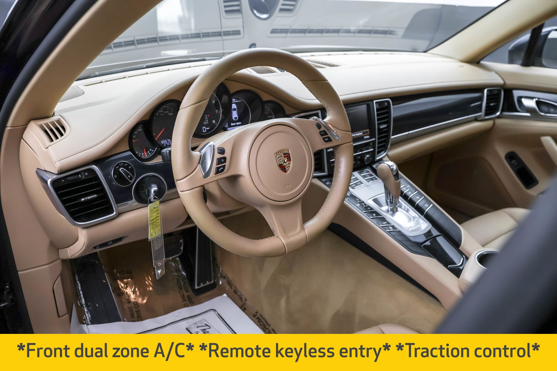 2015 PORSCHE PANAMERA - Image 4