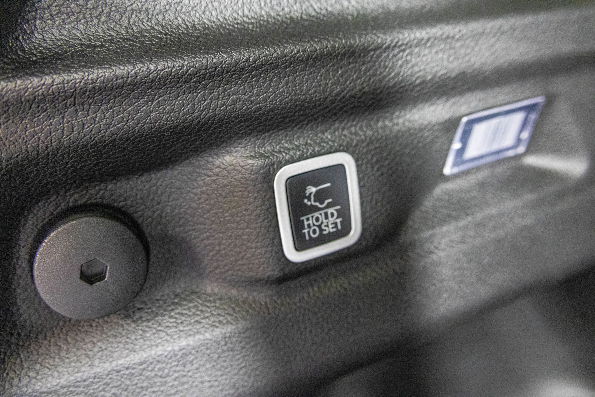 2025 JEEP GRAND CHEROKEE L - Image 37