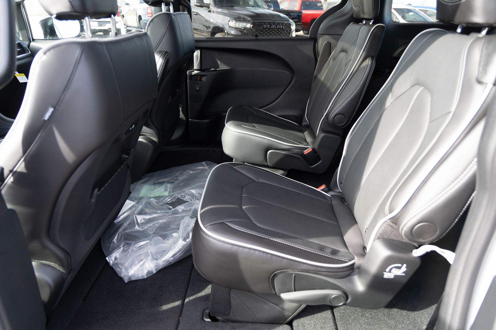 2026 CHRYSLER PACIFICA - Image 11