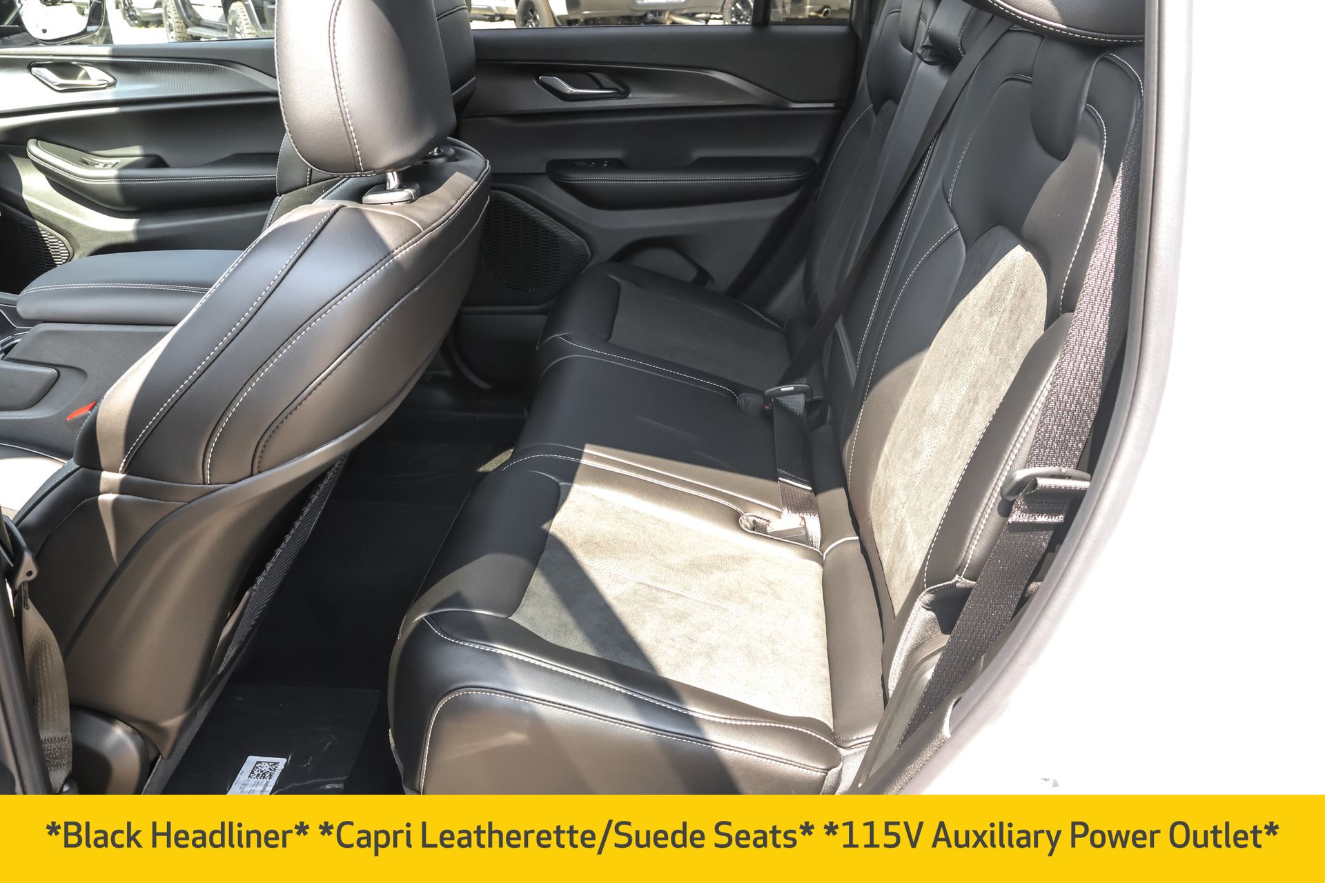 2025 JEEP GRAND CHEROKEE - Image 9