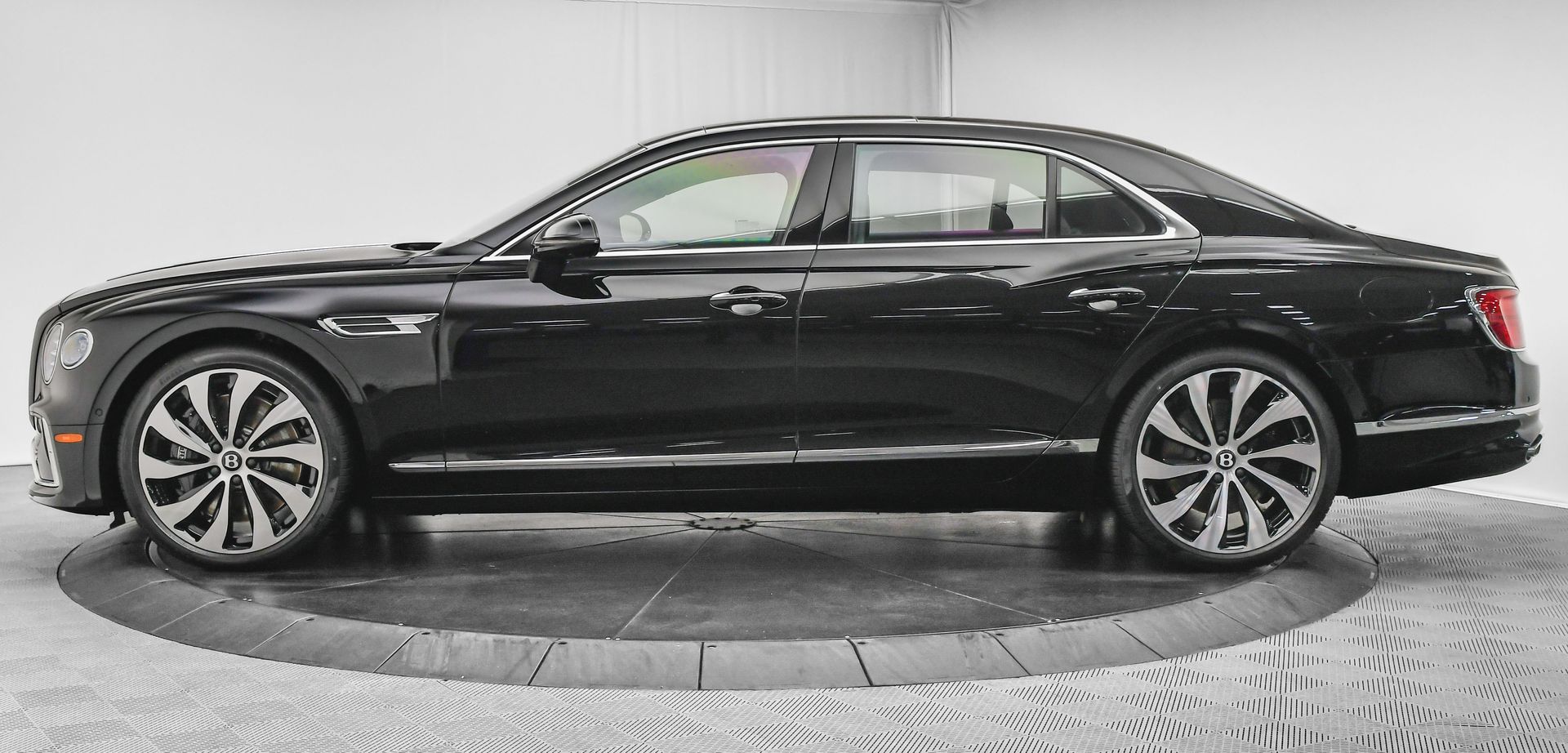 2026 Bentley Flying Spur - Photo 9