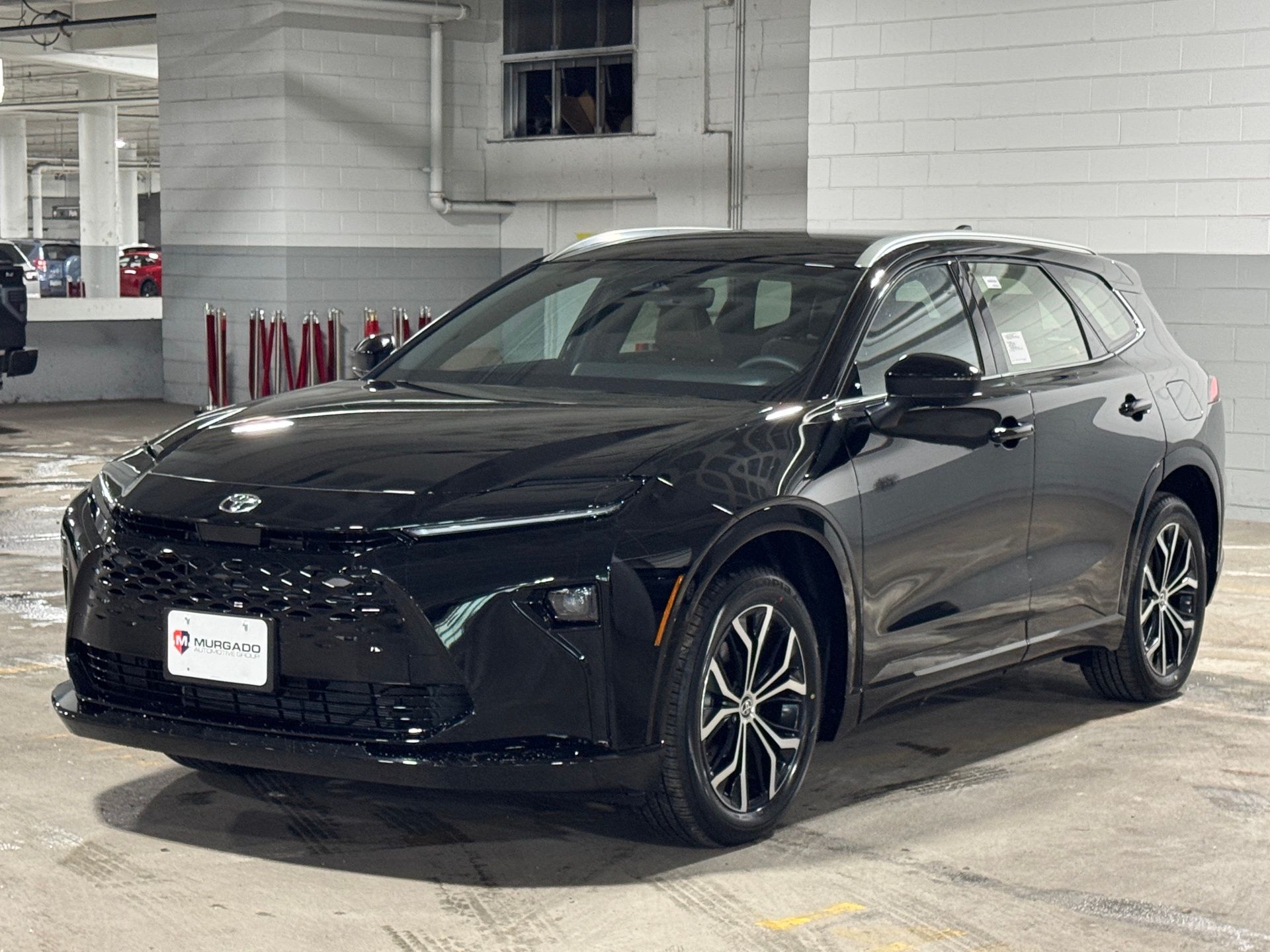 View vehicle photo 4