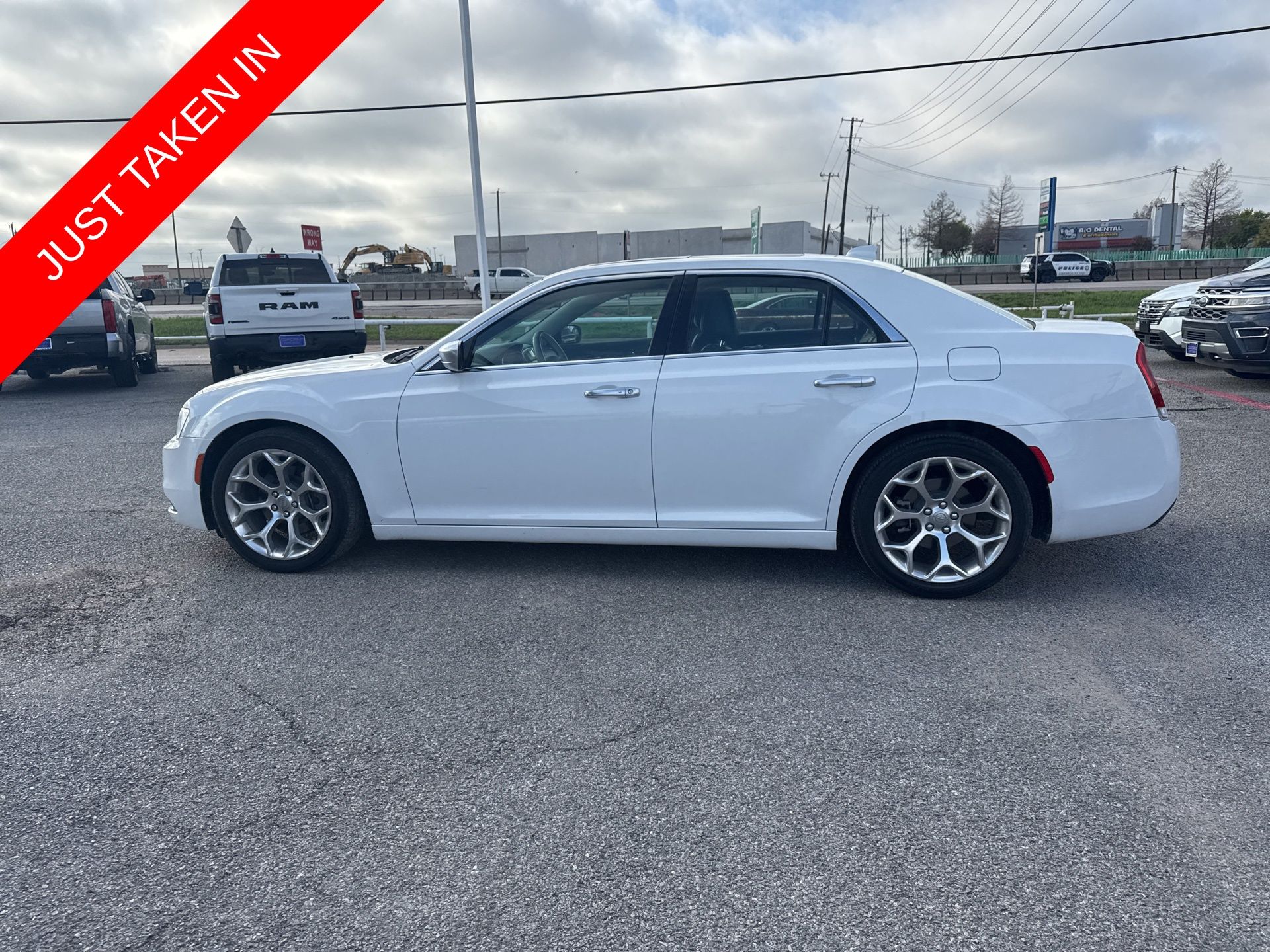2018 Chrysler 300