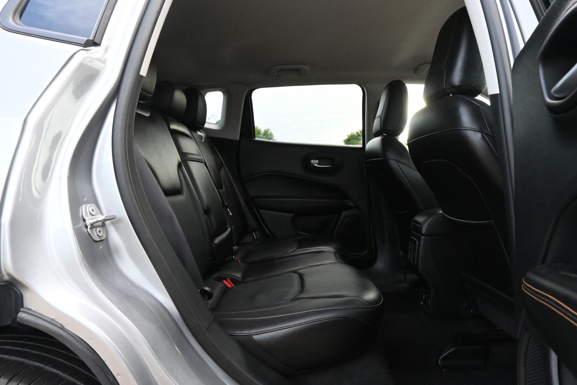 2018 Jeep Compass Limited Silver at Bravo Nissan